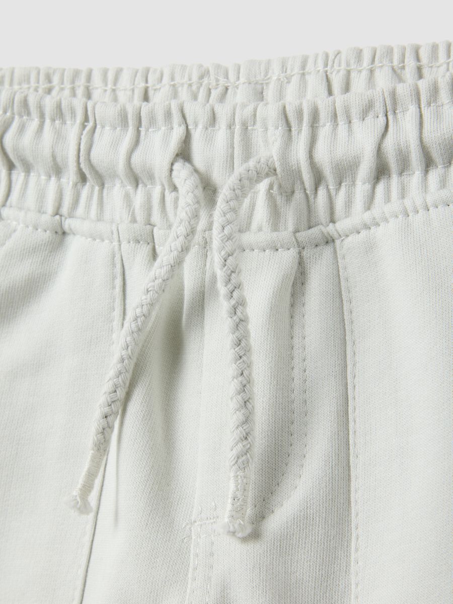 White pure cotton regular fit toddler shorts_2