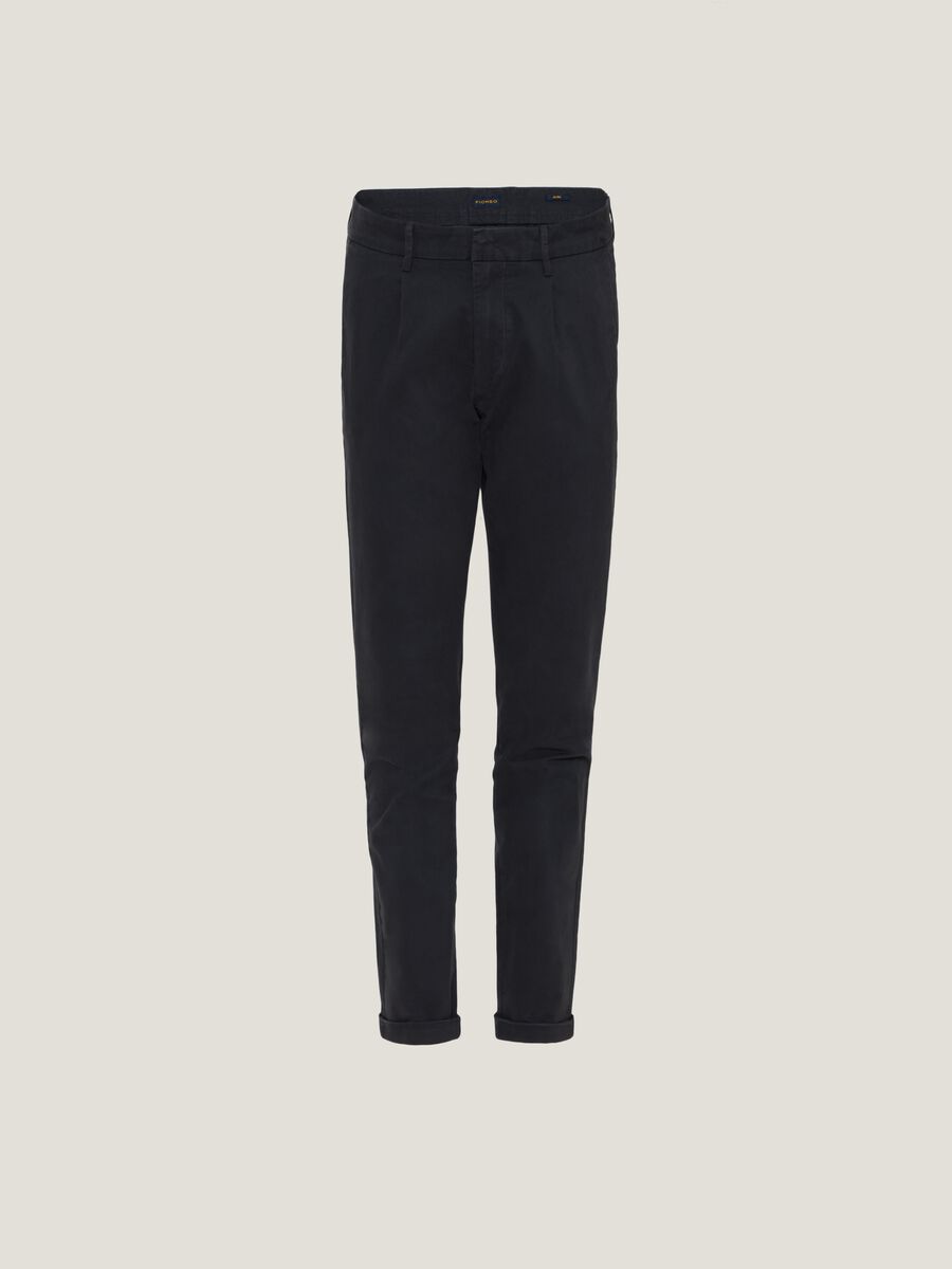 Twill trousers with darts_3