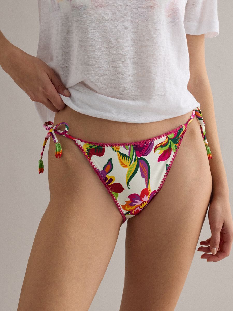 Bas de bikini multicolore en tissu stretch &agrave; liens_3