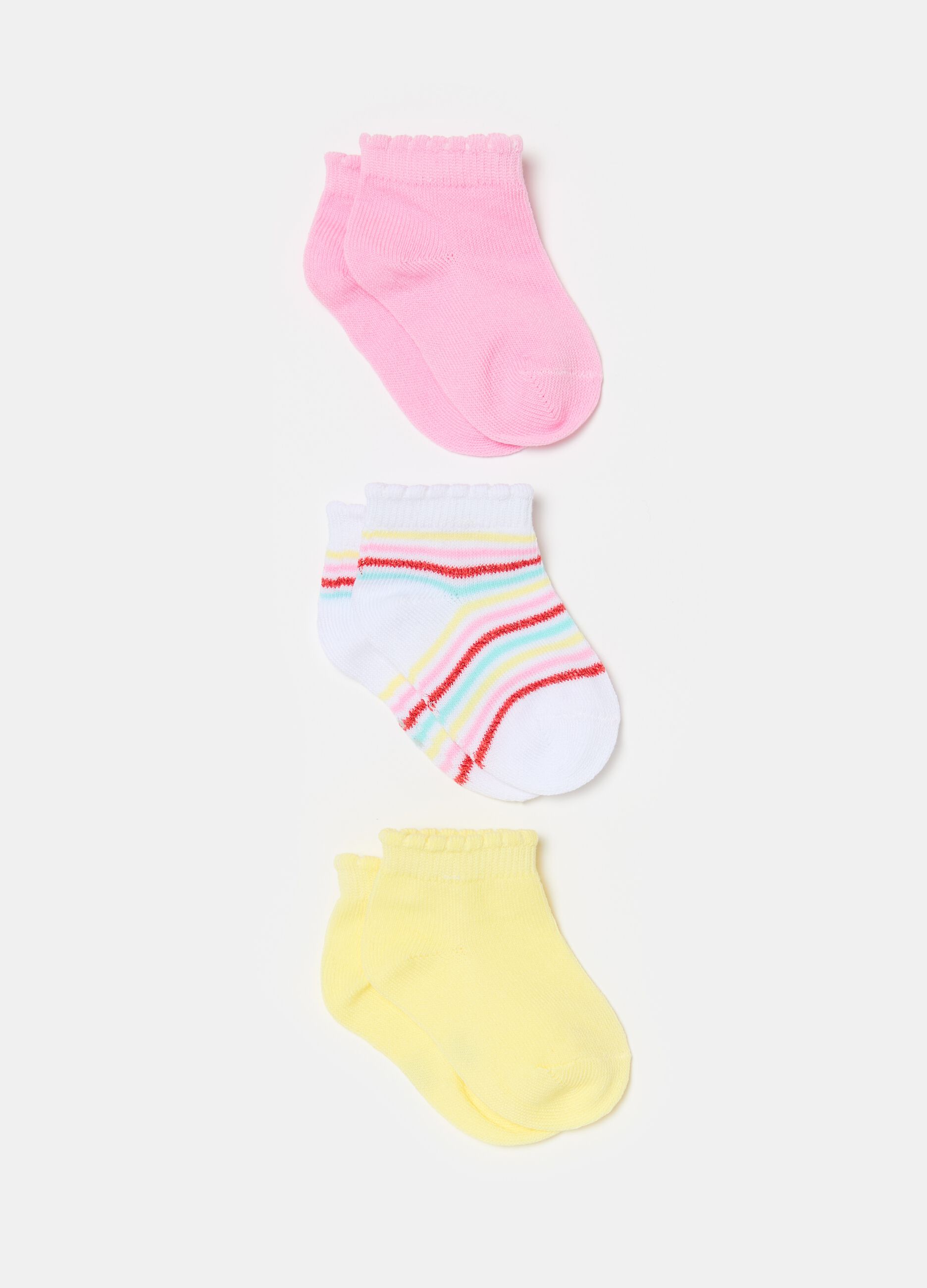 Three-pack solid colour and striped short socks