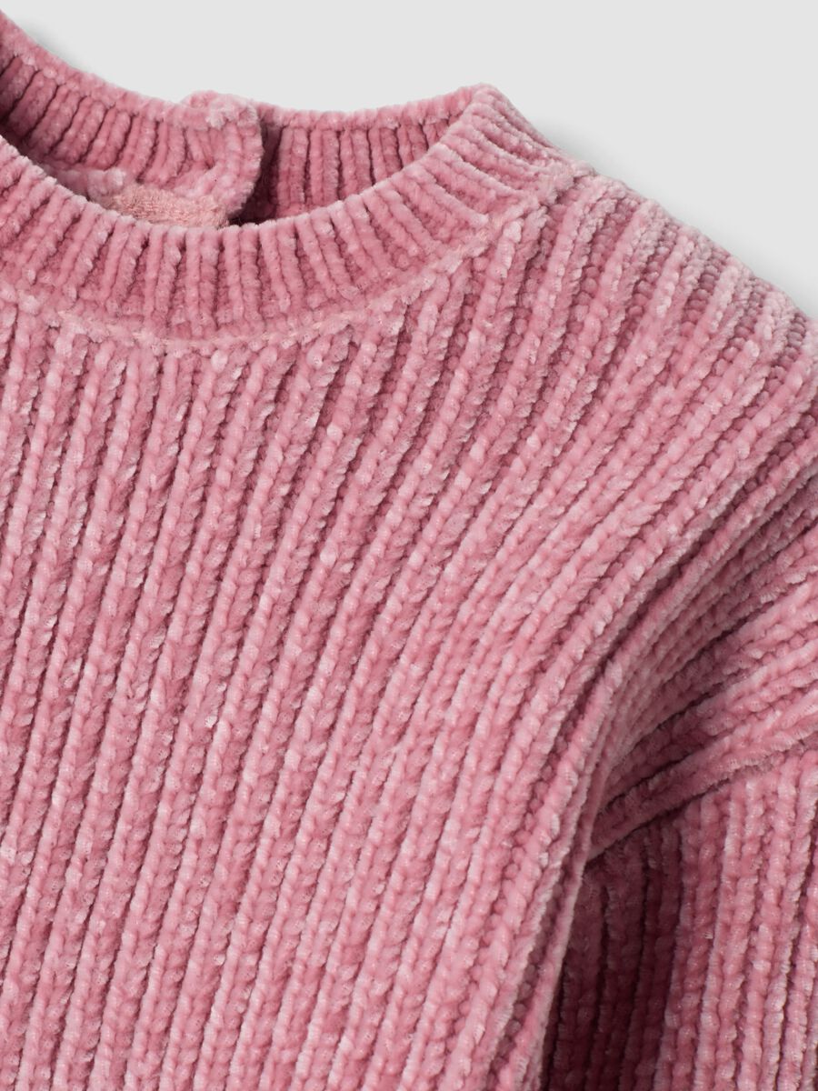 Mauvefarbenes Rippstrick-Shirt mit Rundhals und Oversize-Passform_3