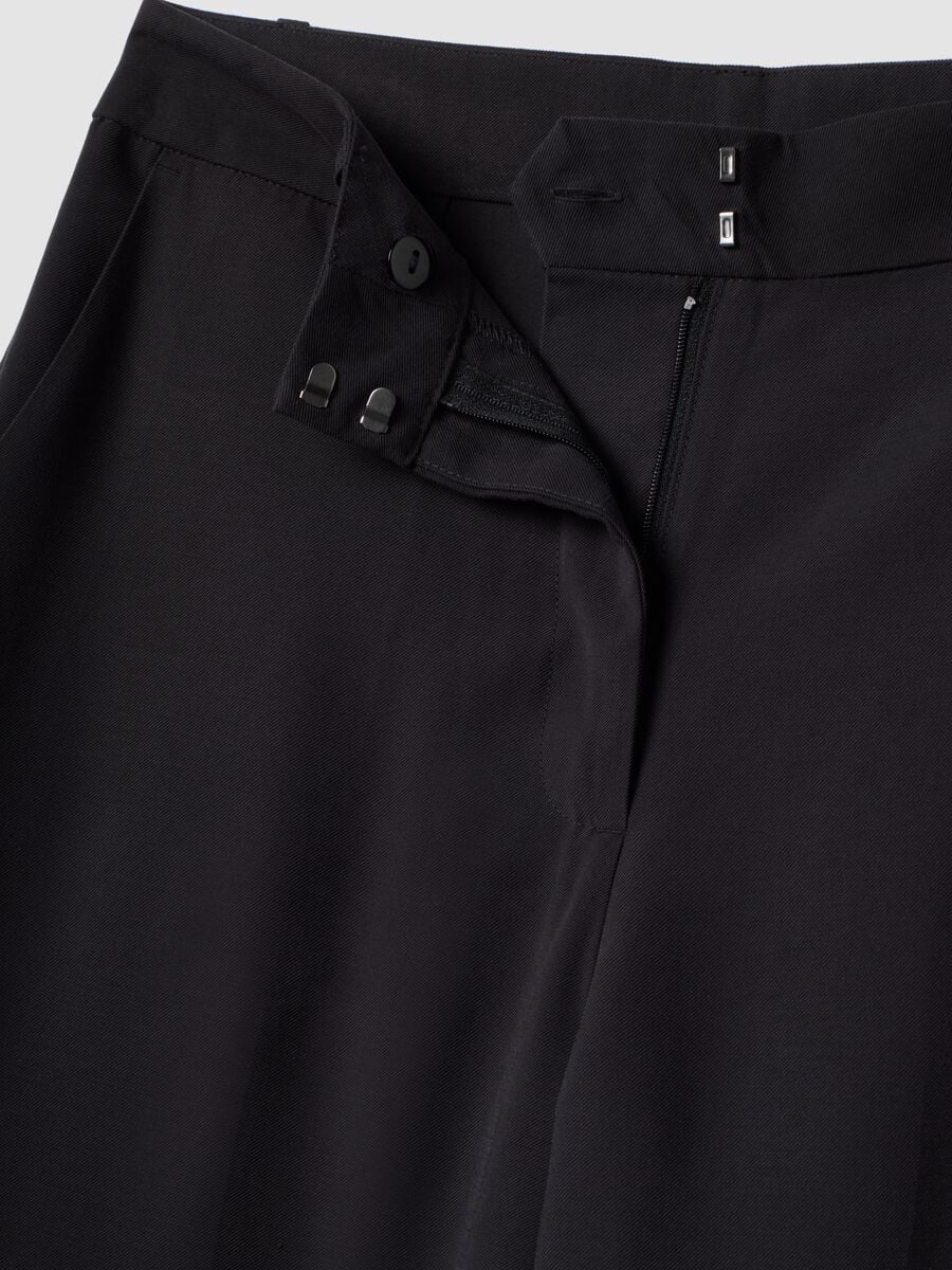 Black viscose-blend straight-leg trousers_5