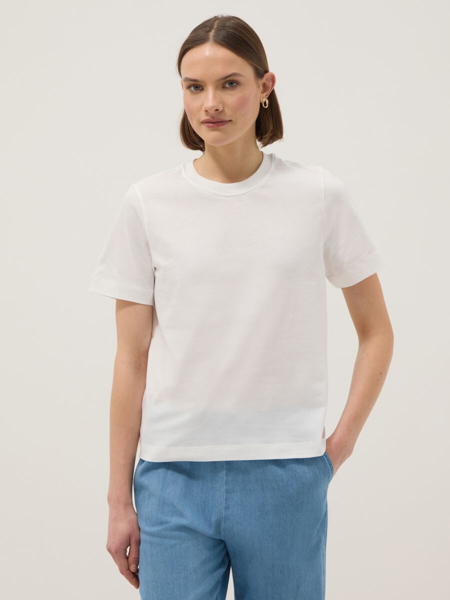 White Short-Sleeved T-Shirt in Pure Italian Cotton_0