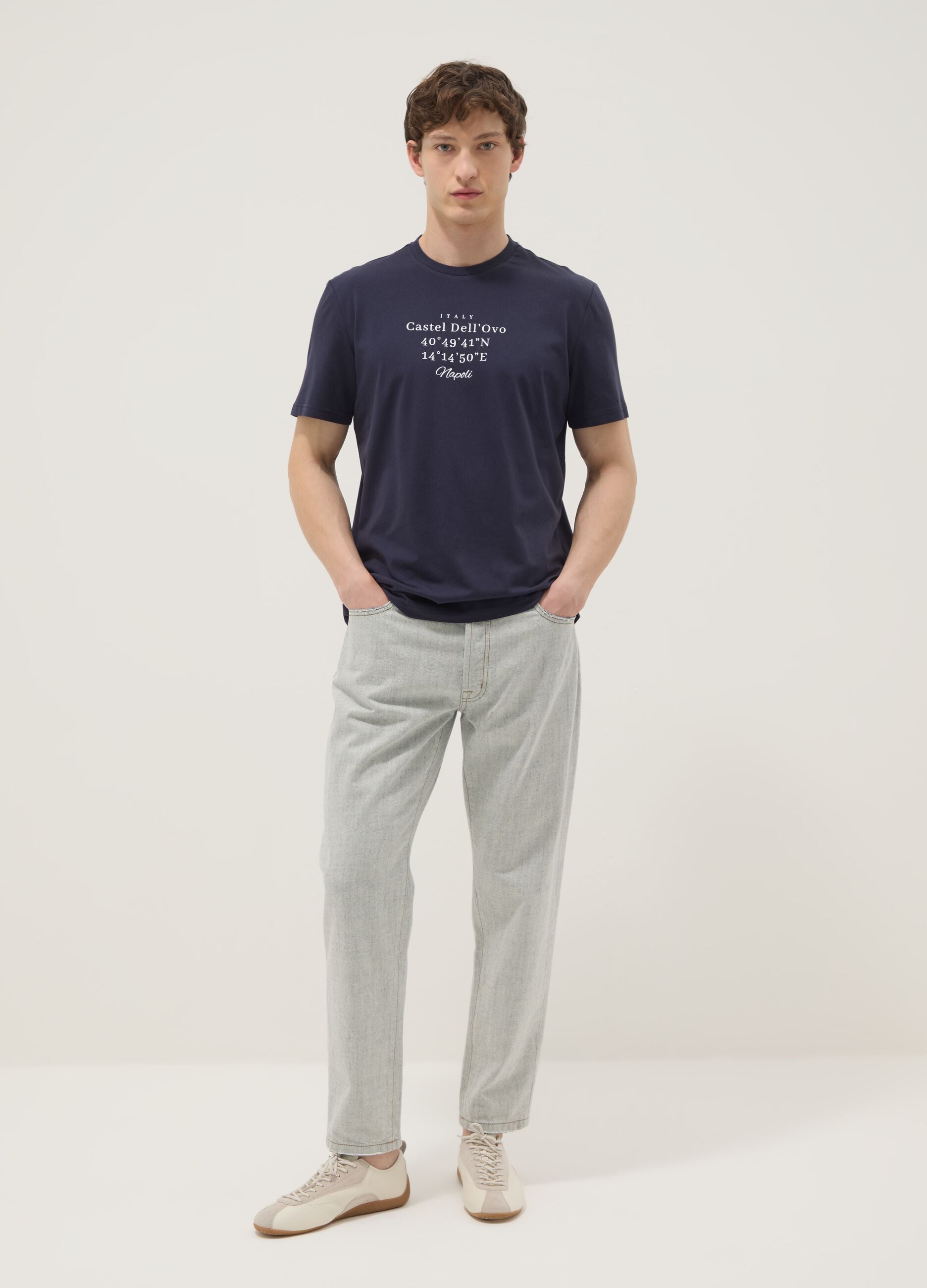 Blaues T-Shirt aus reiner Baumwolle mit kurzen &Auml;rmeln, Regular Fit