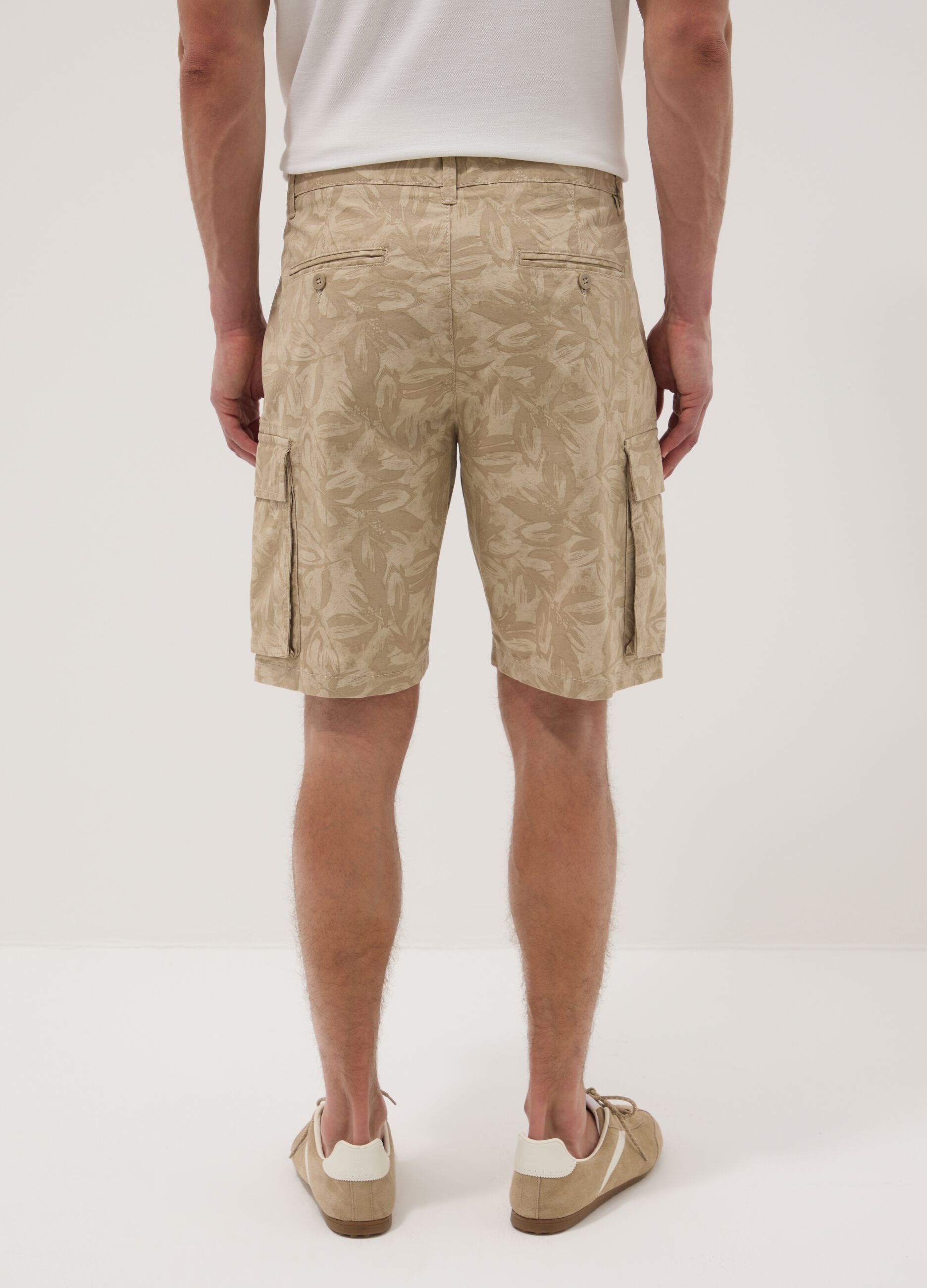 Beige stretch cotton cargo bermuda shorts