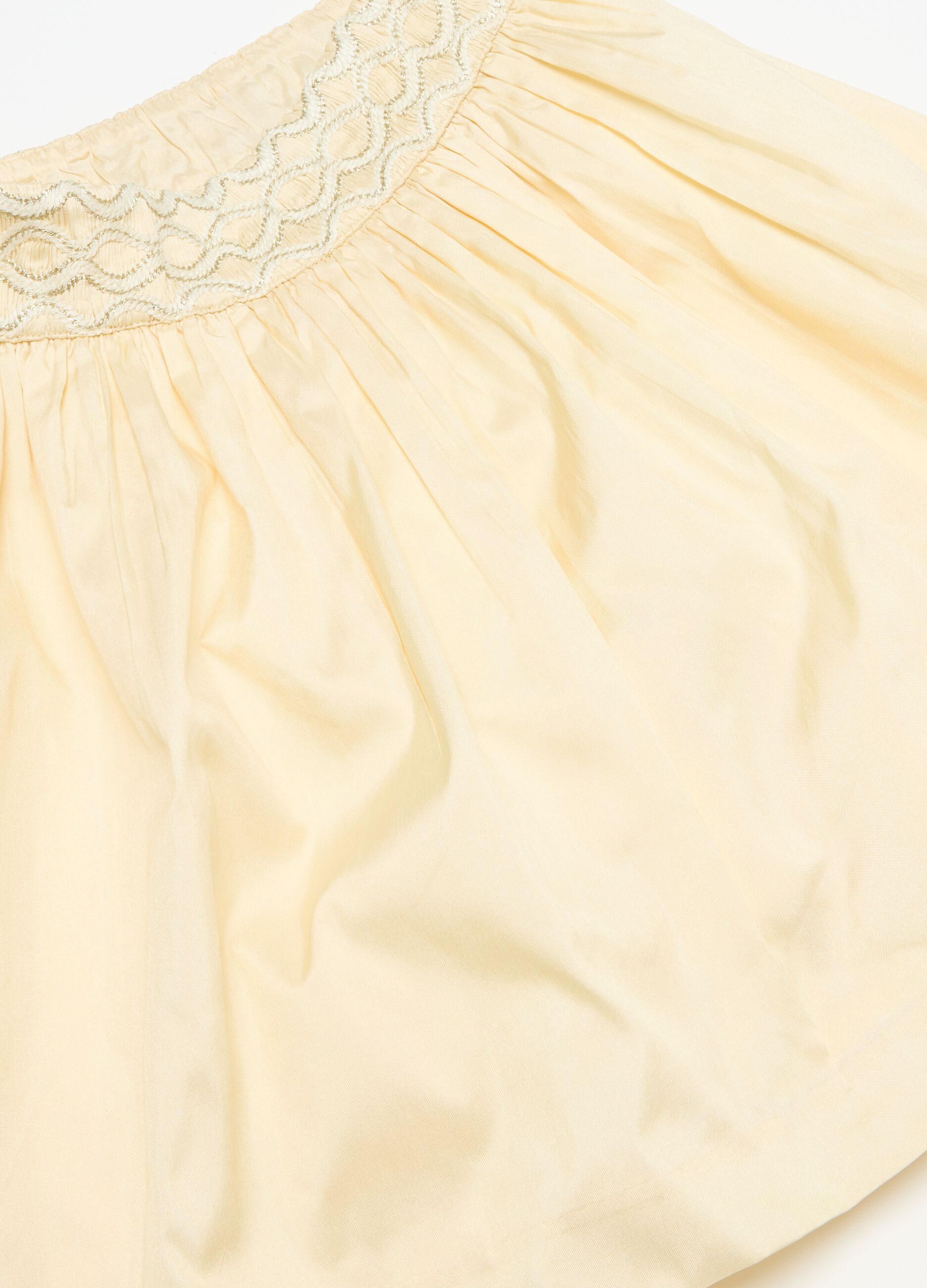 Falda de tafetán con bordado lurex