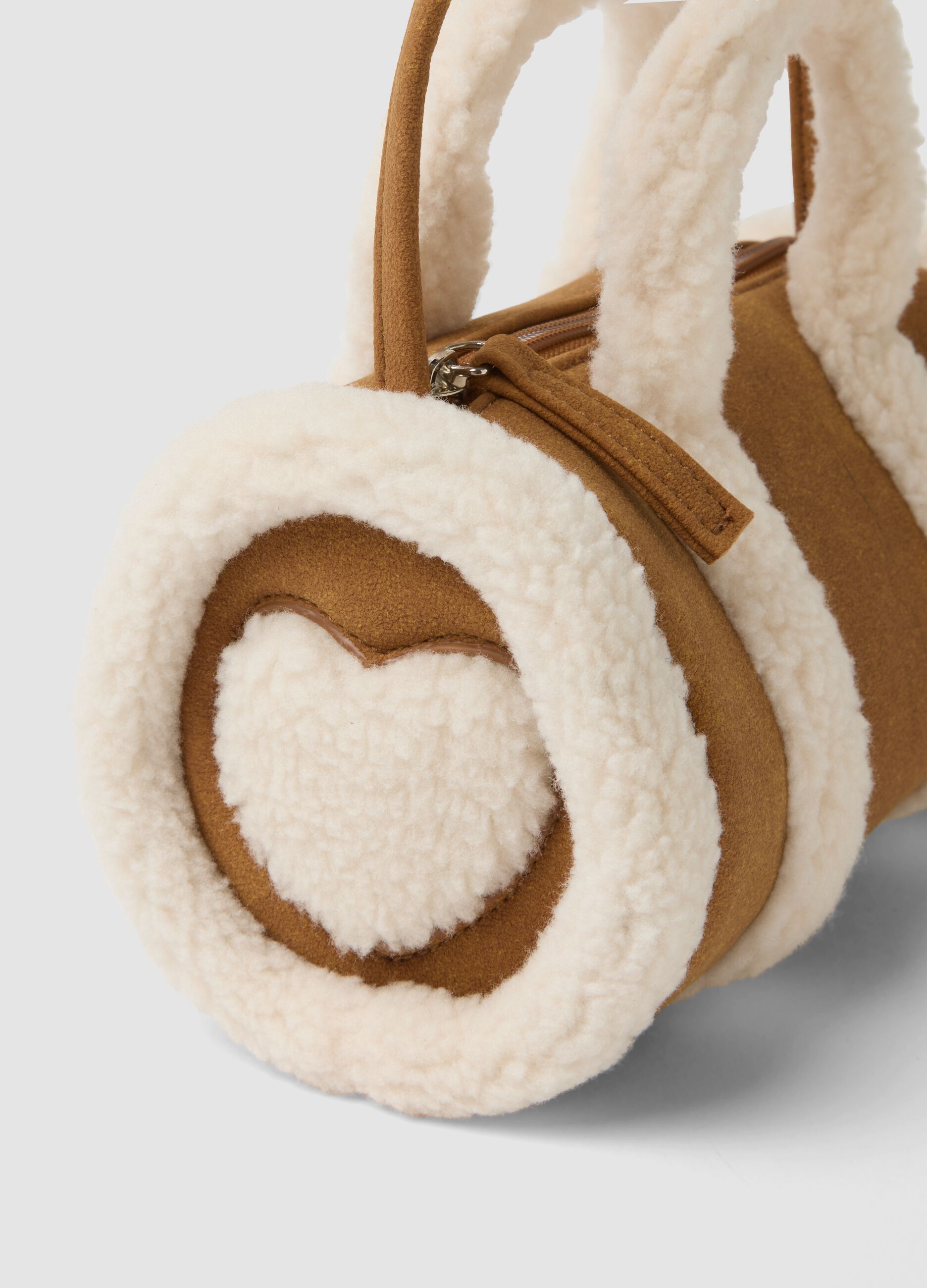 Brown bag with teddy-effect details