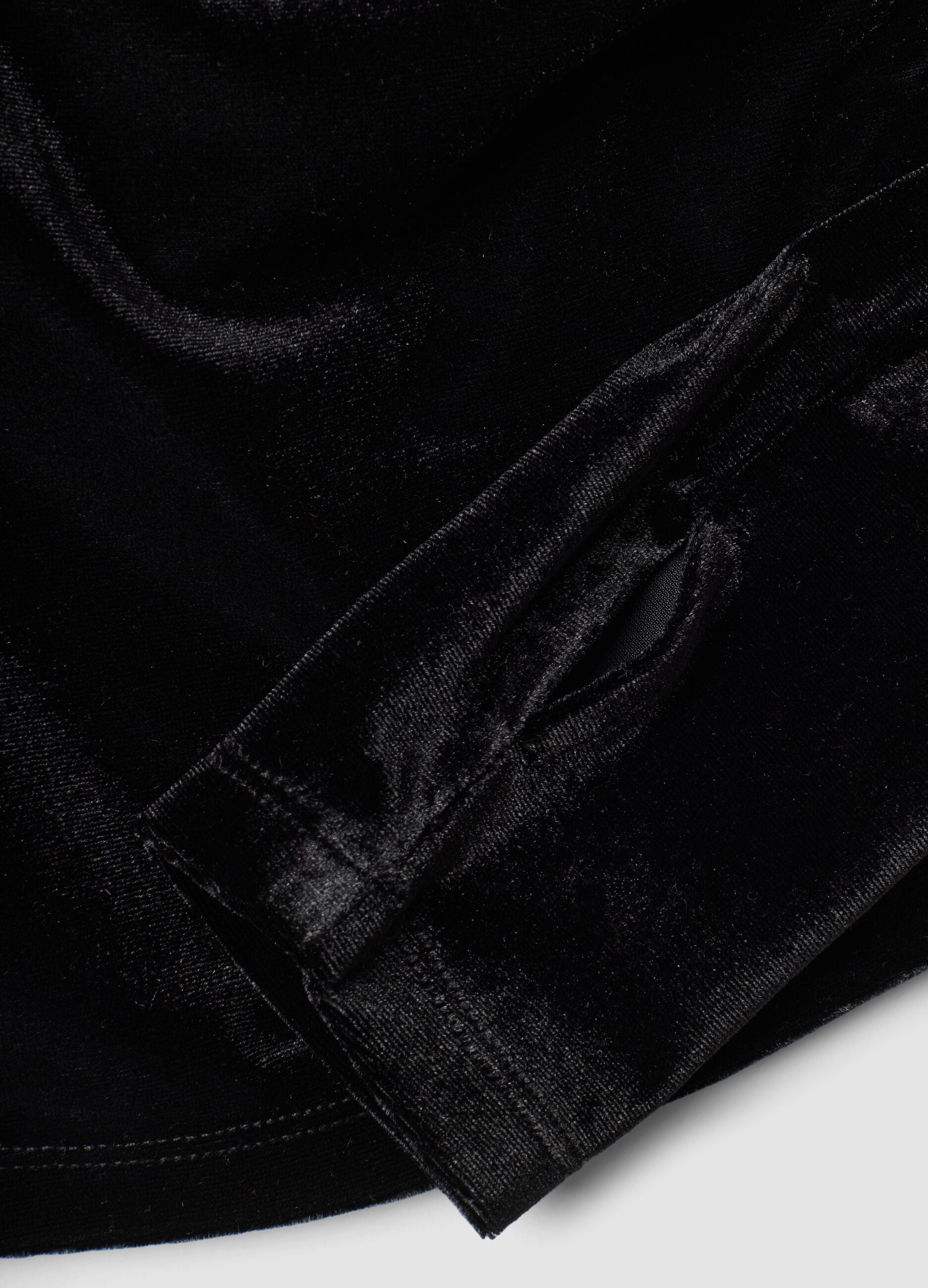 Black stretch-fabric T-shirt with wide asymmetric neckline, regular fit