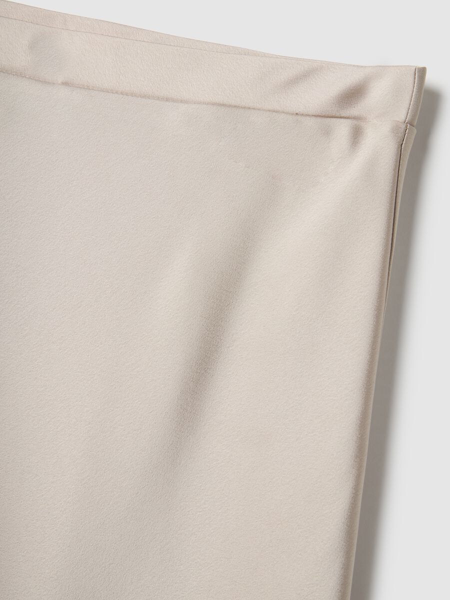 Beige satin skirt with regular fit and elastic waist_5