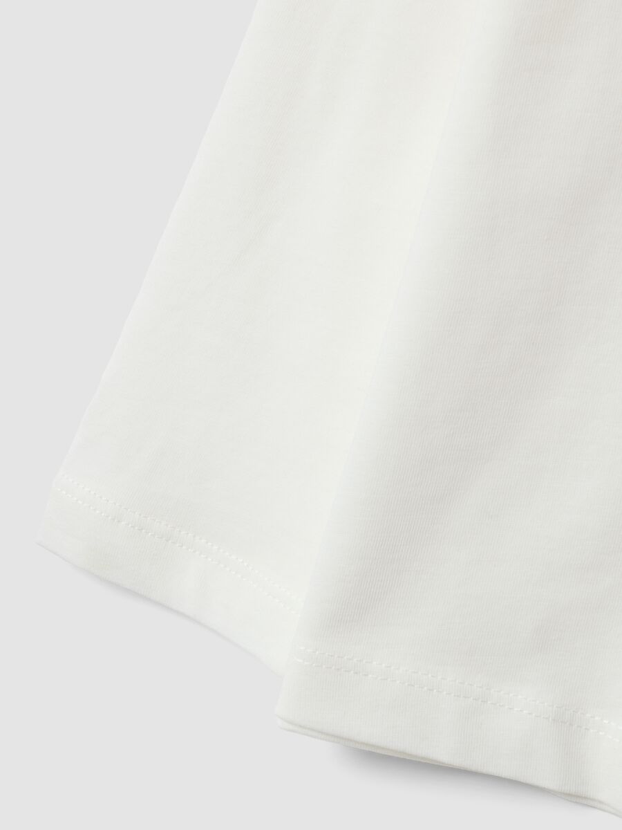 White pure cotton oversized T-shirt with contrast print for boys_3