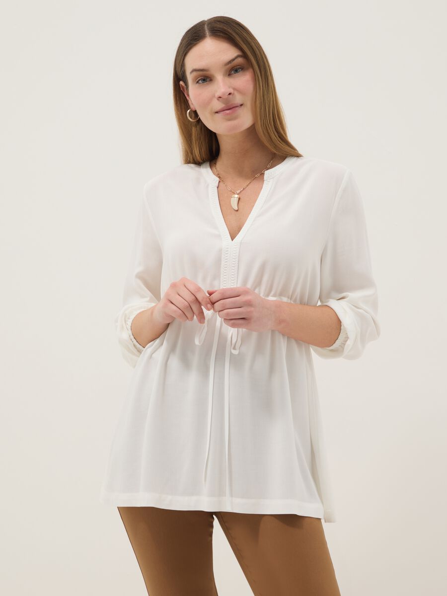 White maternity blouse in pure viscose with Mandarin collar_1