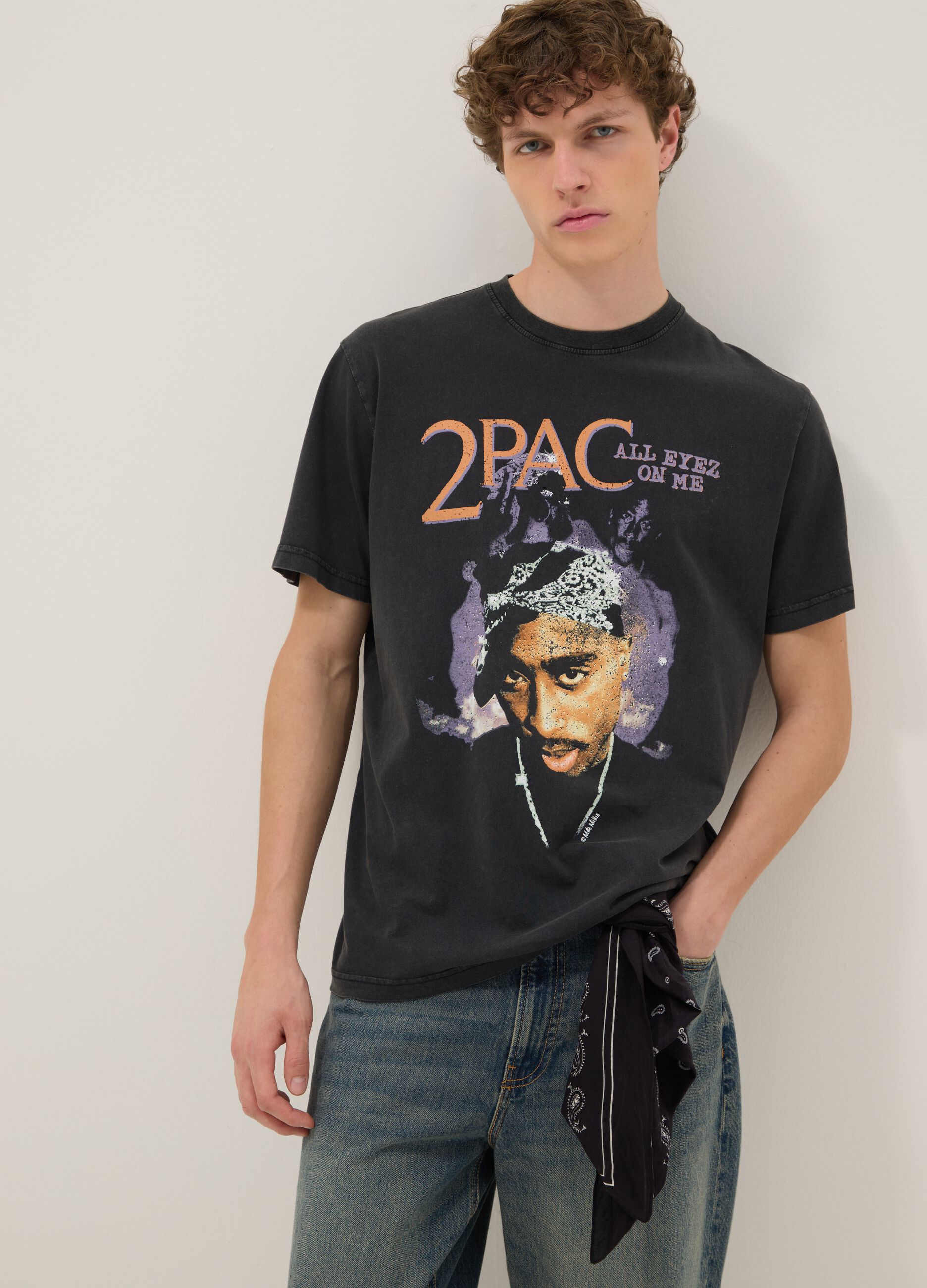 Schwarzes T-Shirt aus reiner Baumwolle mit 2Pac-Print, Relaxed Fit