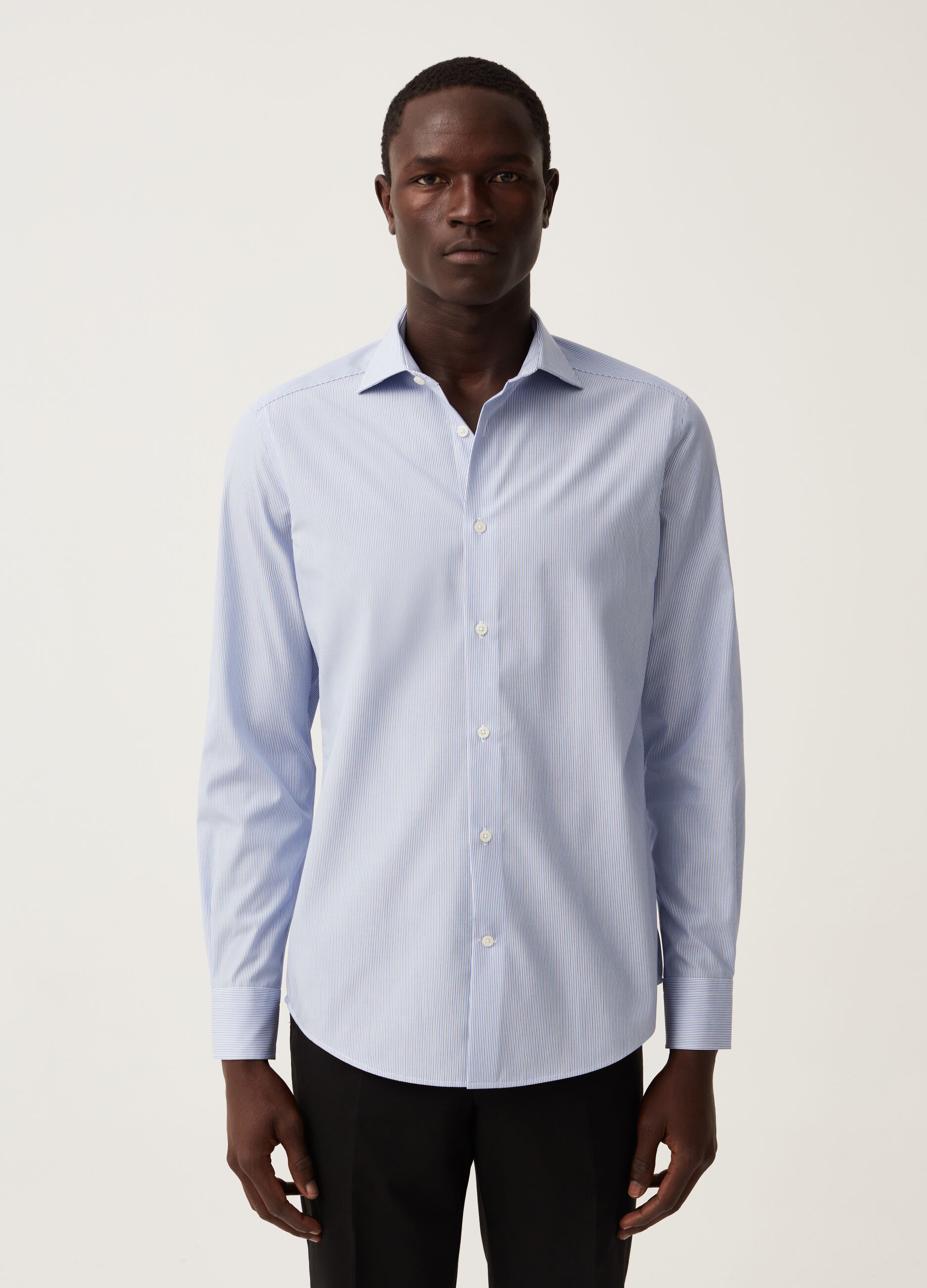 Slim-fit, no-iron shirt in fine striped cotton
