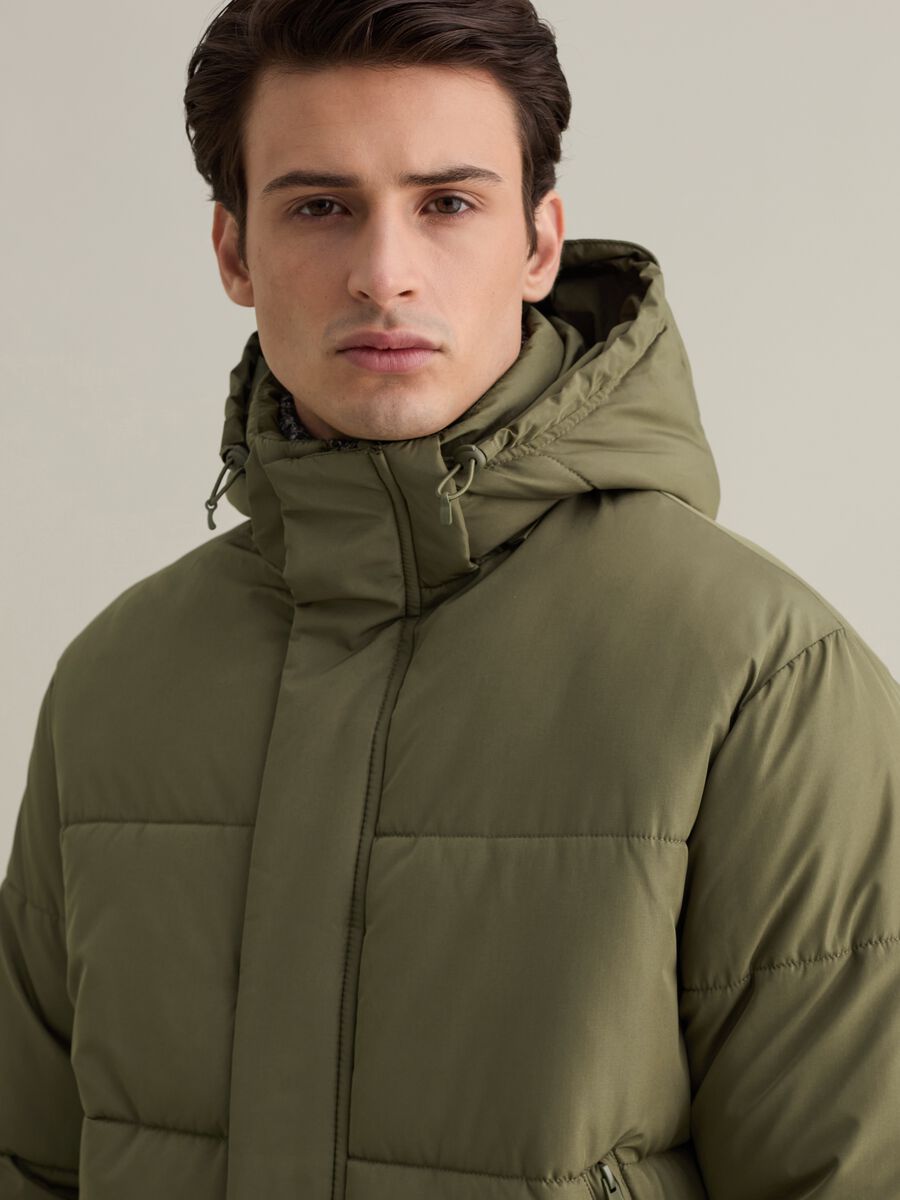 Short quilted down jacket with REPREVE® padding_2