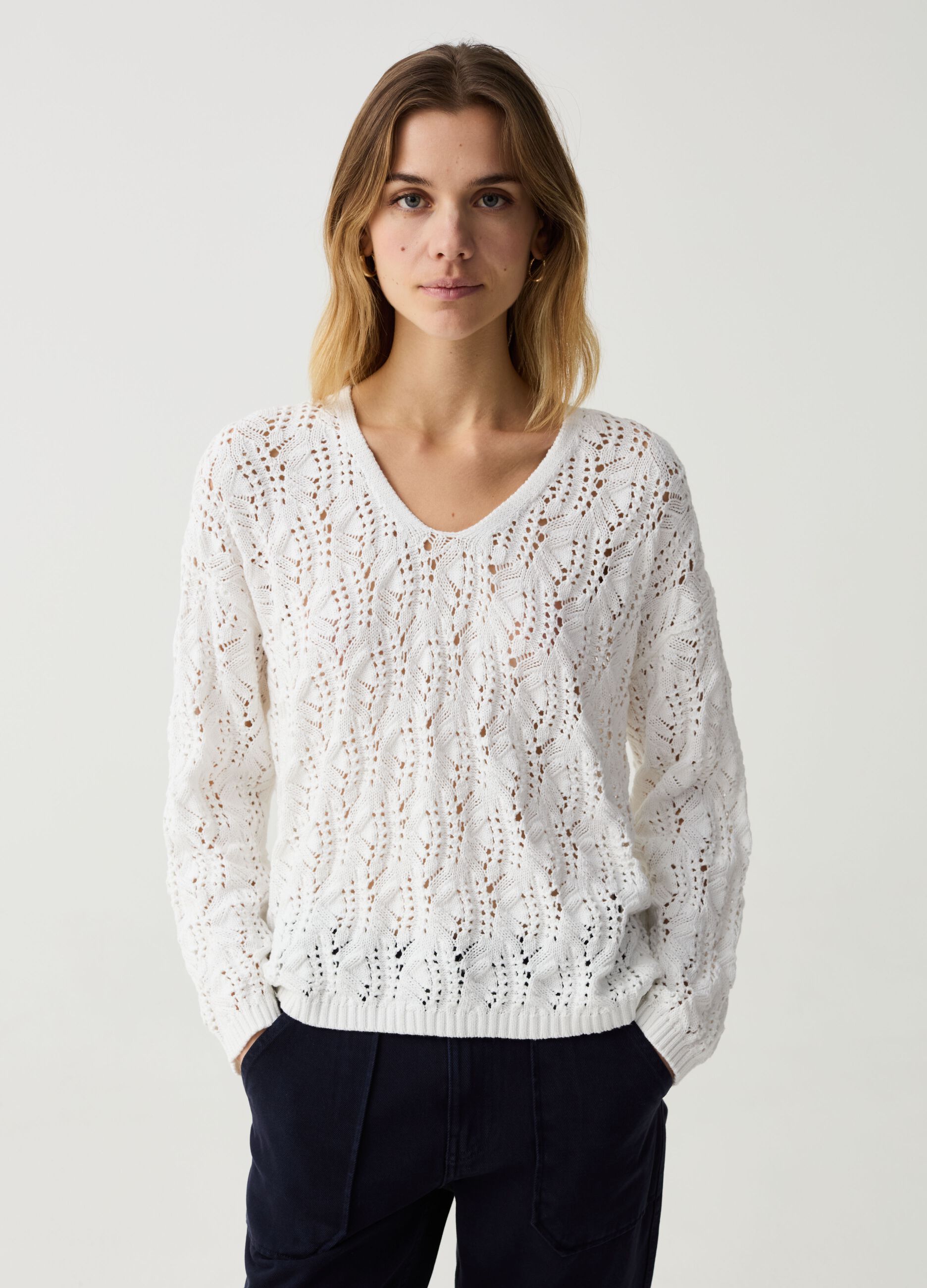 Crochet top with V neck