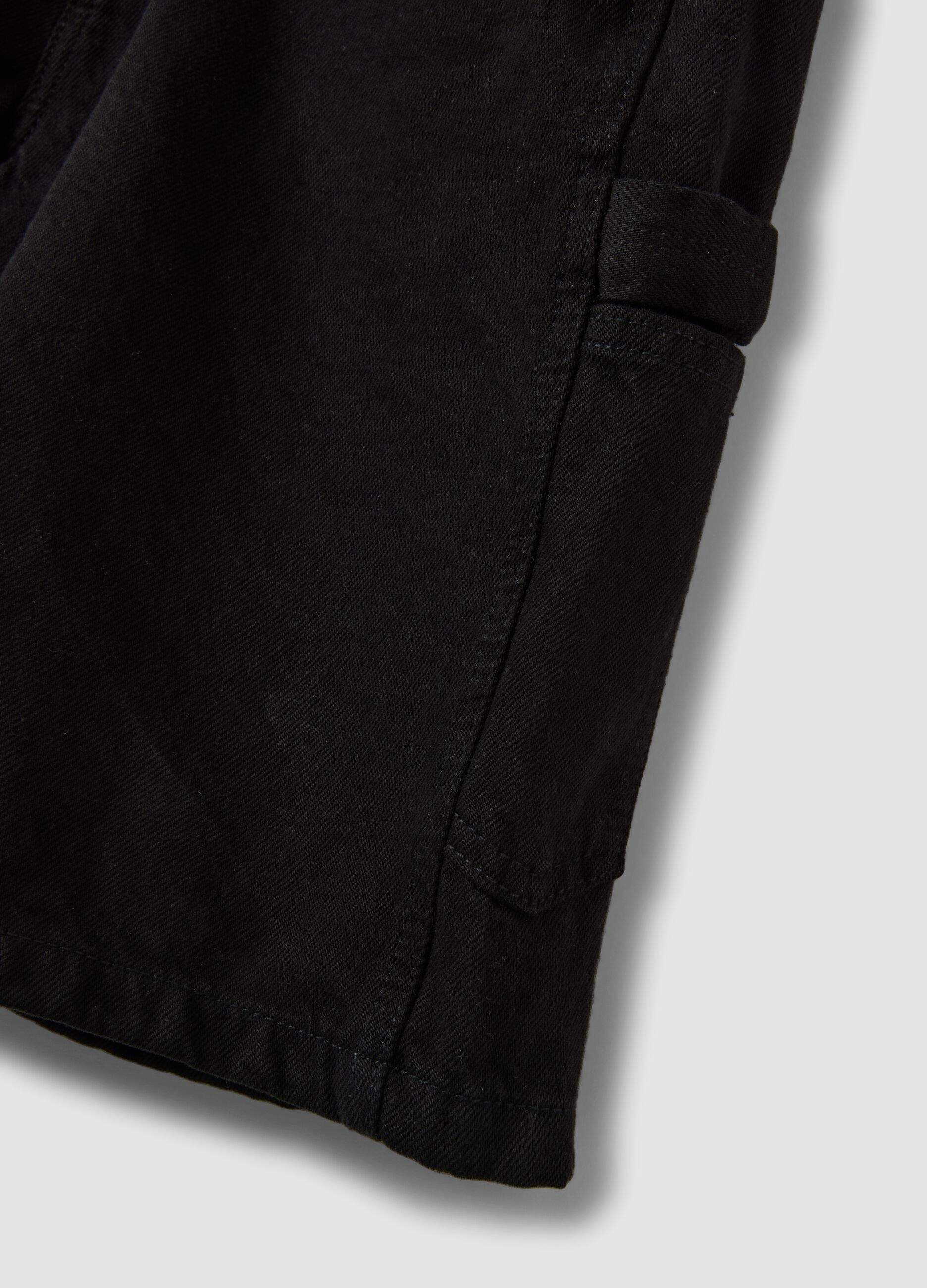 Schwarze Cargo-Bermudas aus reiner Baumwolle