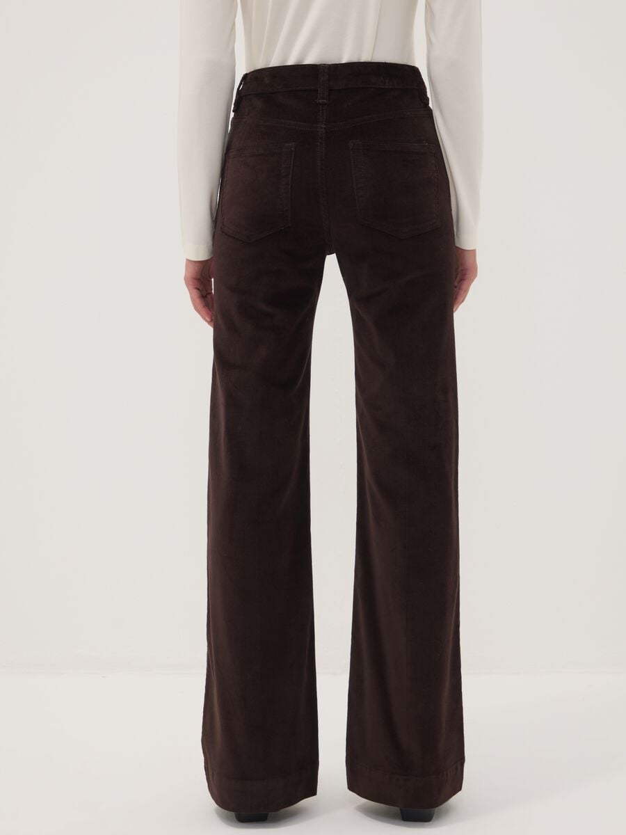 Jeans marroni bootcut in cotone elasticizzato_2