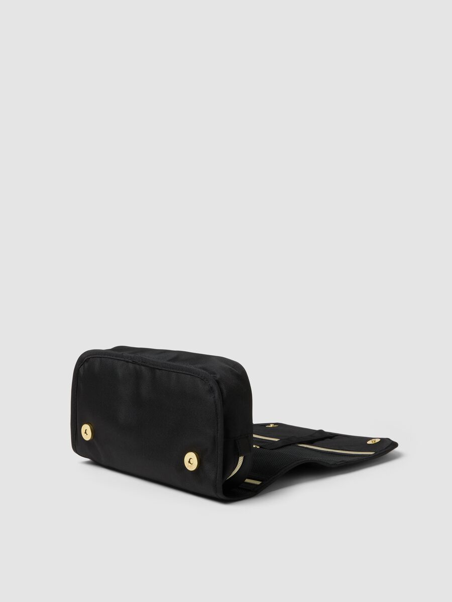 Black travel toiletry bag with hanging hook_1