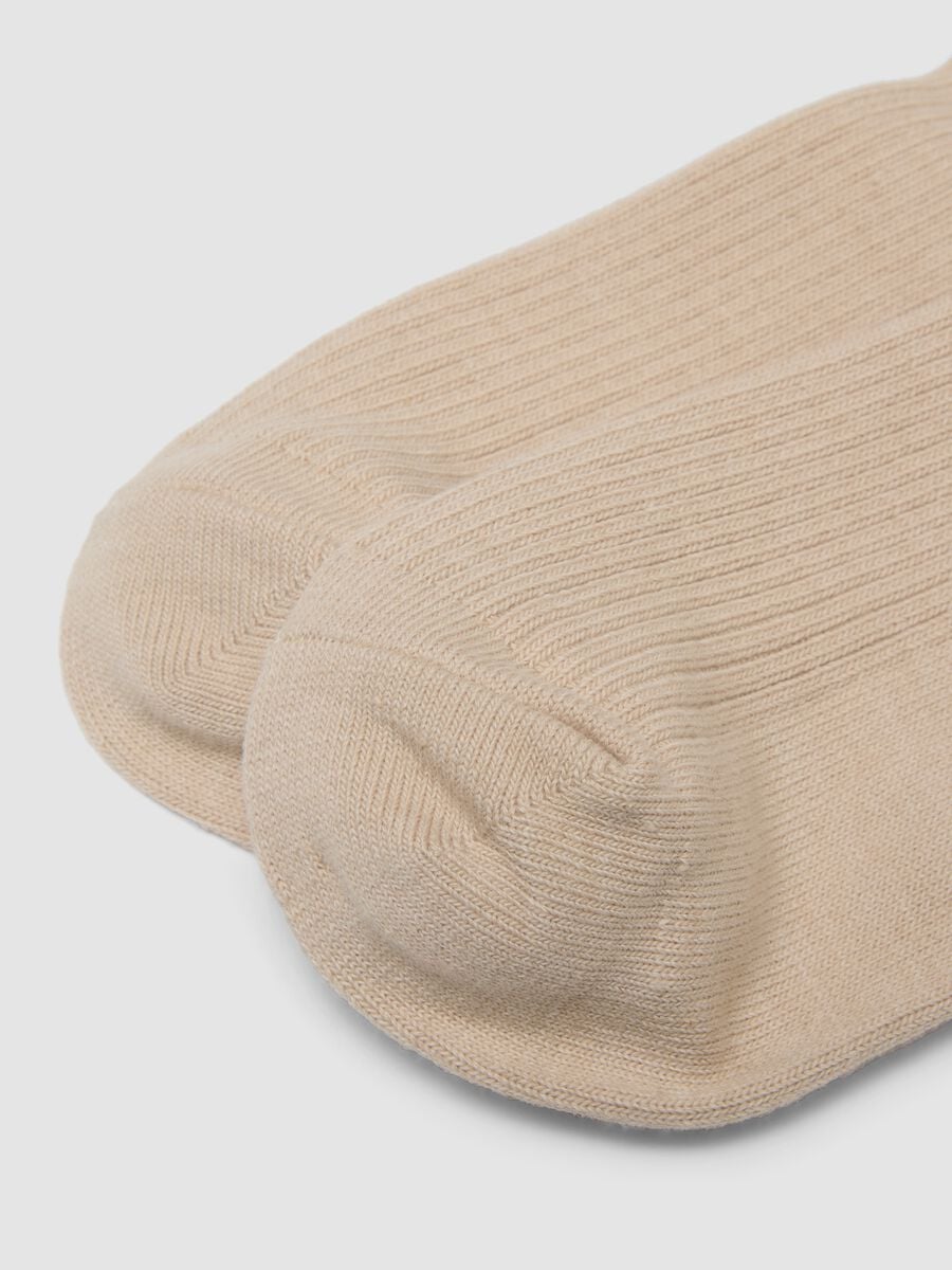 Beige Kn&ouml;chelsocken aus Stretch-Baumwolle_2
