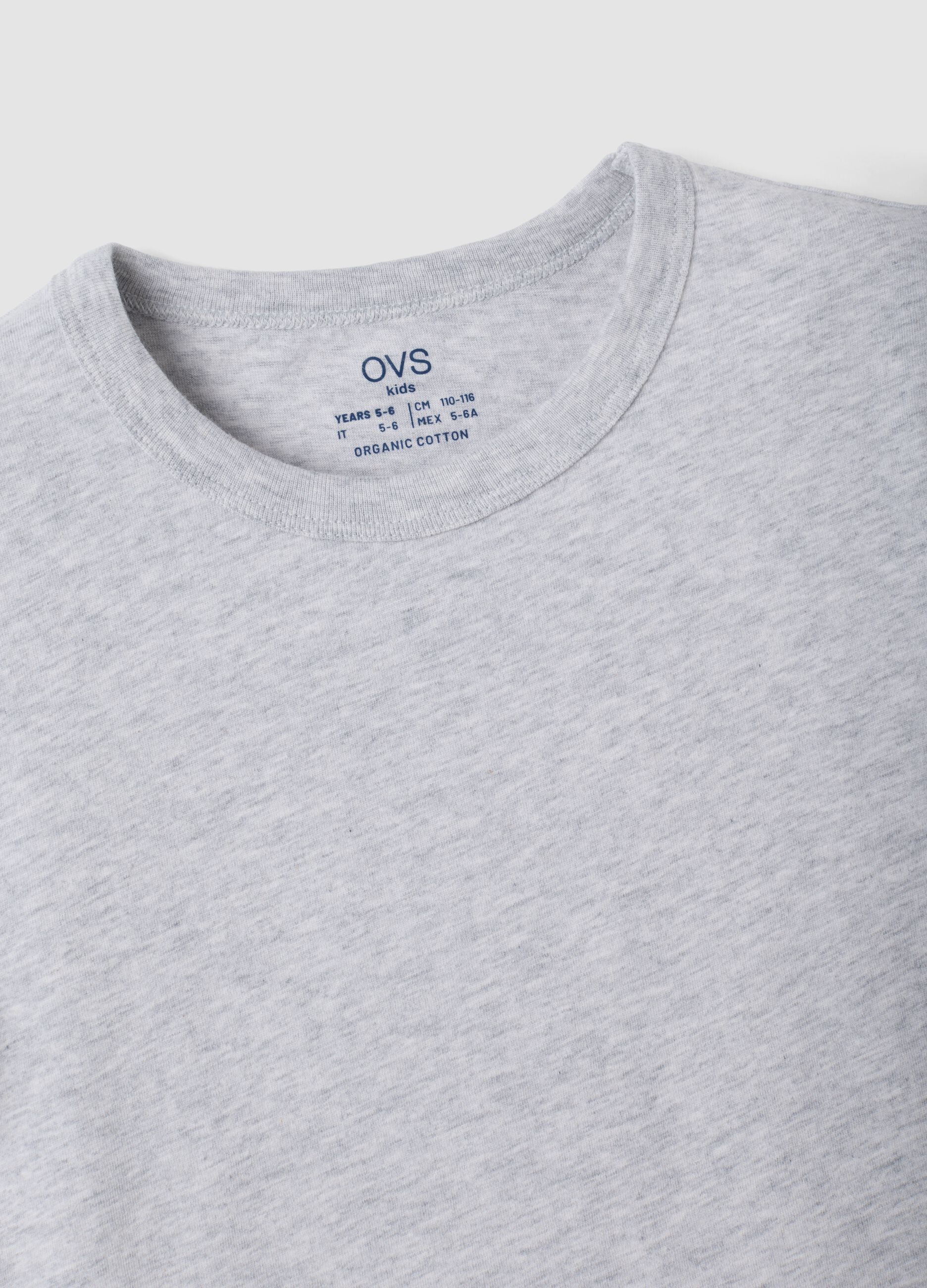 &Sigma;&epsilon;&tau; 2 &tau;&epsilon;&mu;&alpha;&chi;ί&omega;&nu; &gamma;&kappa;&rho;&iota; &kappa;&alpha;&iota; &mu;&pi;&lambda;&epsilon; T-shirt &alpha;&pi;ό 100% &omicron;&rho;&gamma;&alpha;&nu;&iota;&kappa;ό &beta;&alpha;&mu;&beta;ά&kappa;&iota; &mu;&epsilon; &sigma;&tau;&rho;&omicron;&gamma;&gamma;&upsilon;&lambda;ή &lambda;&alpha;&iota;&mu;ό&kappa;&omicron;&psi;&eta;