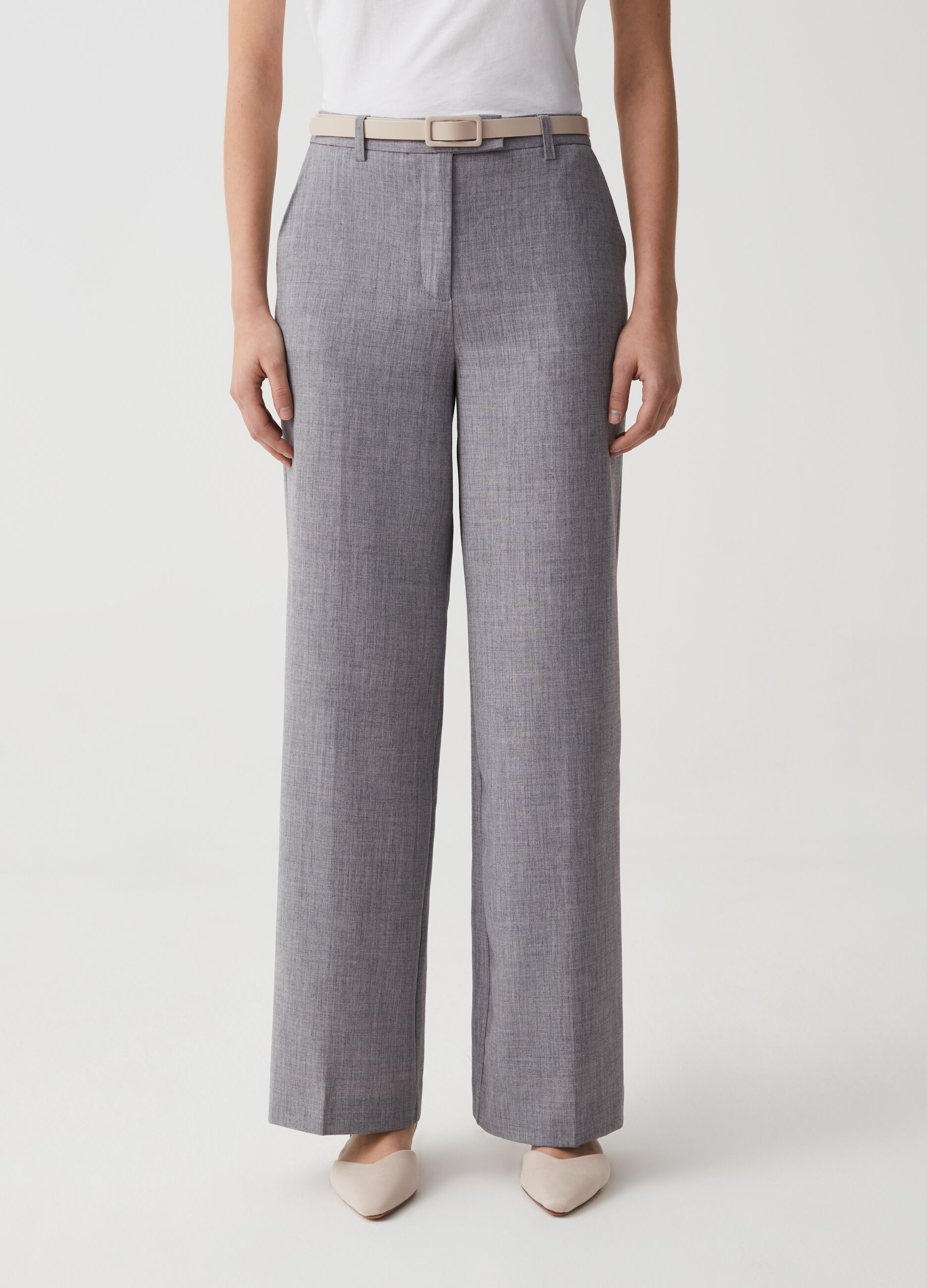 Wide-leg trousers with skinny belt