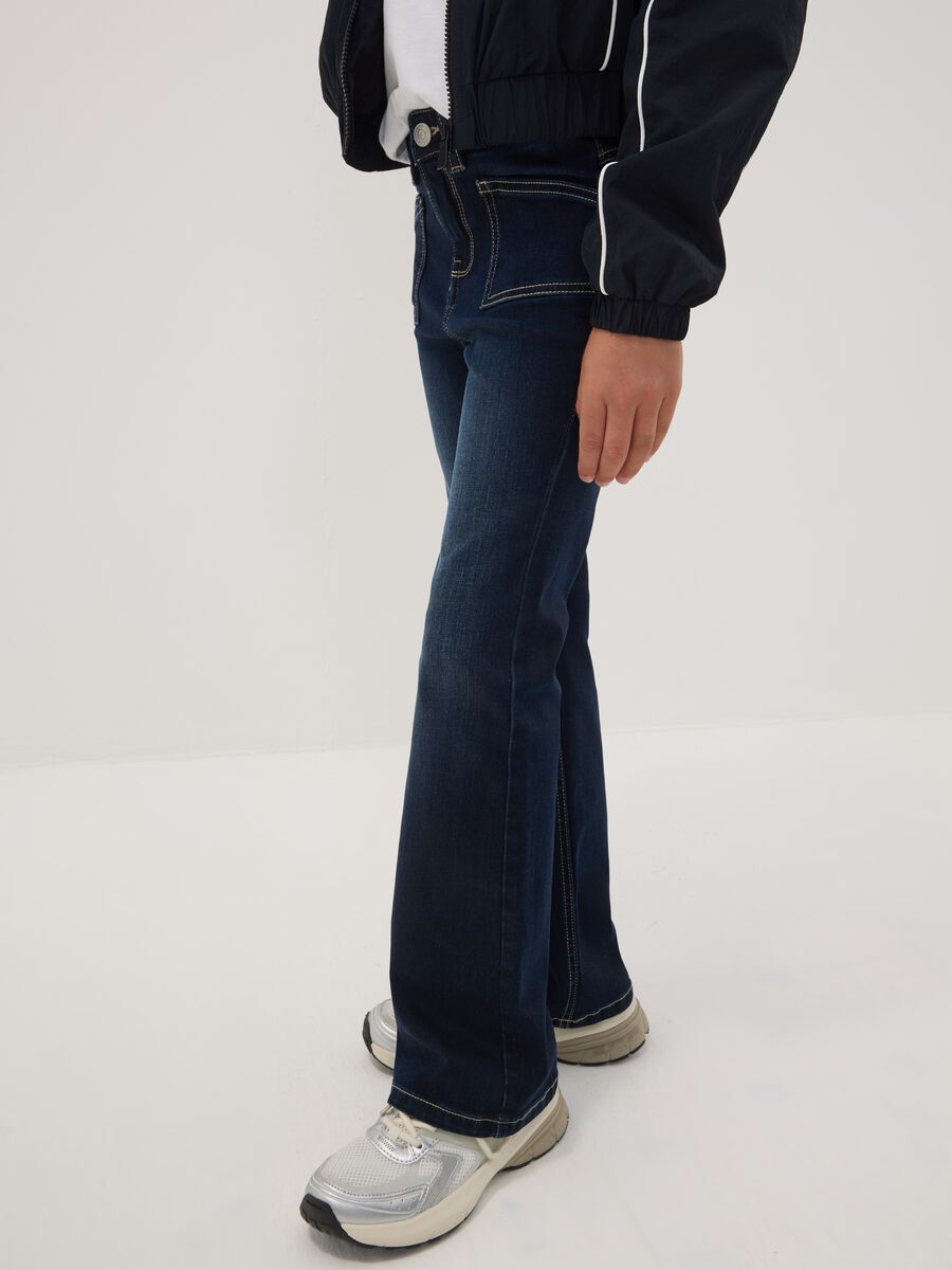 Girls&rsquo; blue flared stretch-cotton jeans_2