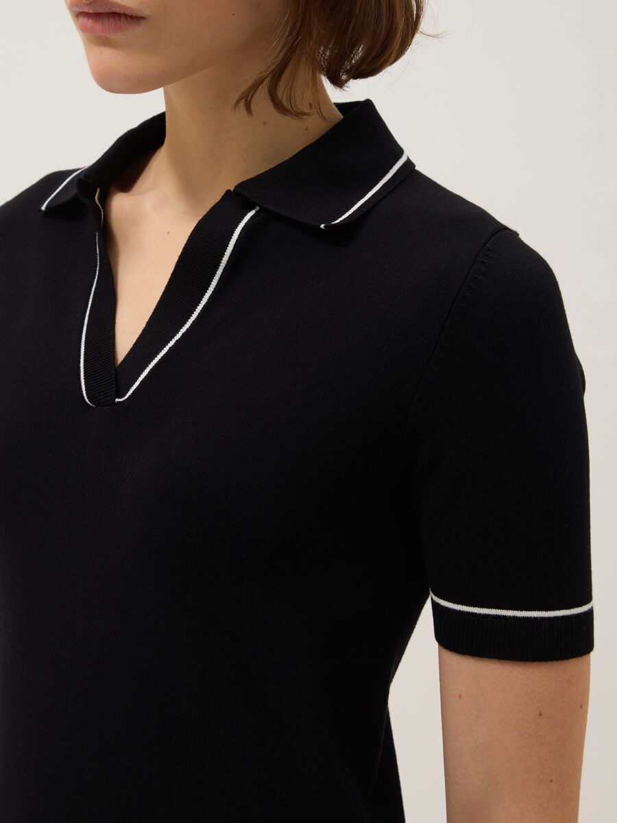 Black viscose blend slim fit polo with contrast stitching_3