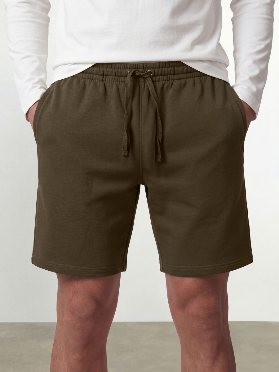 Green cotton-blend shorts with elasticated waist, regular fit_2