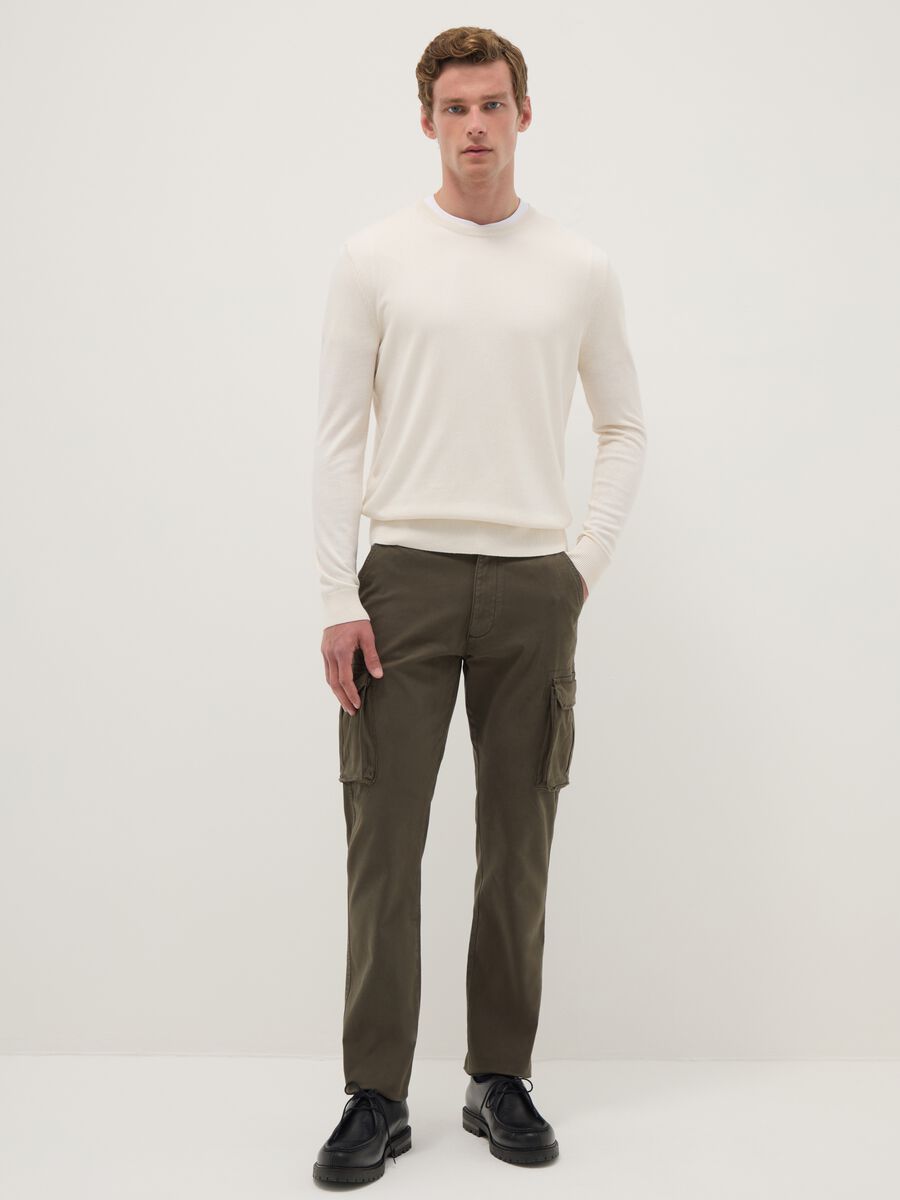Green slim fit stretch cotton cargo trousers_0