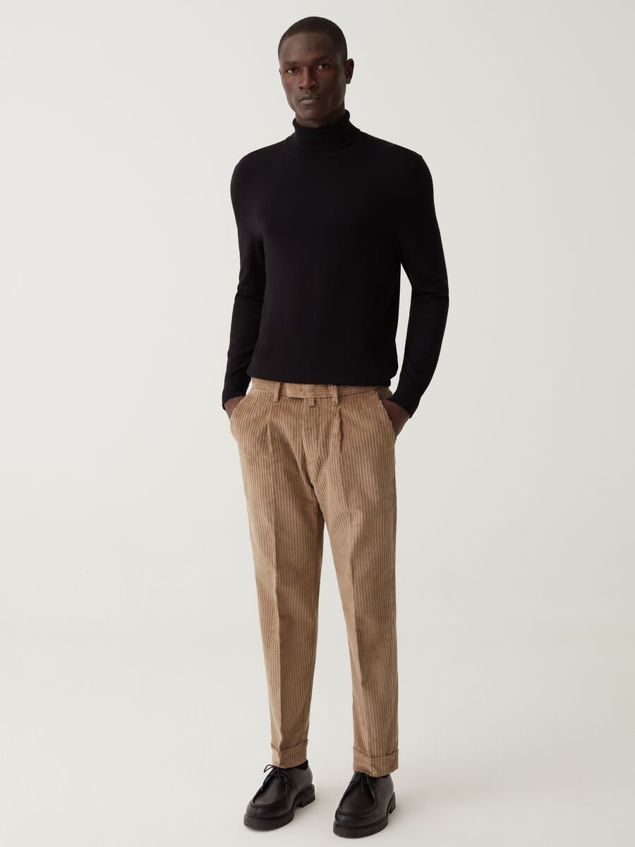 The Perfect Item chino trousers in ribbed velvet_0