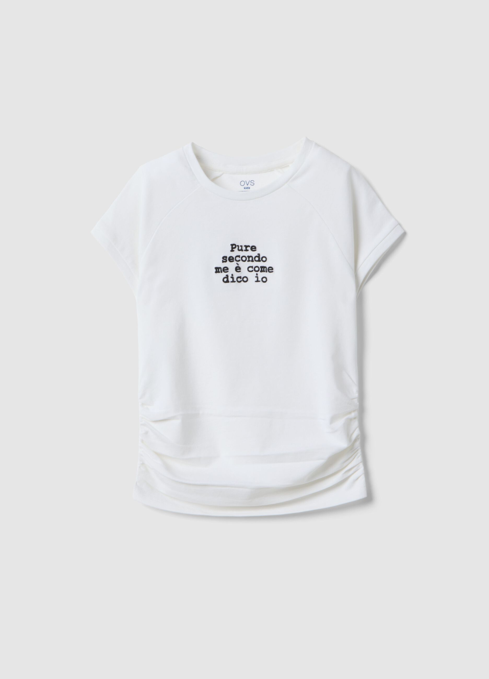 T-shirt branca slim fit de algod&atilde;o el&aacute;stico para meninas com frase