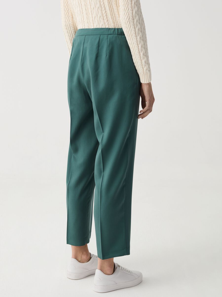 Cropped cigarette trousers with darts_2