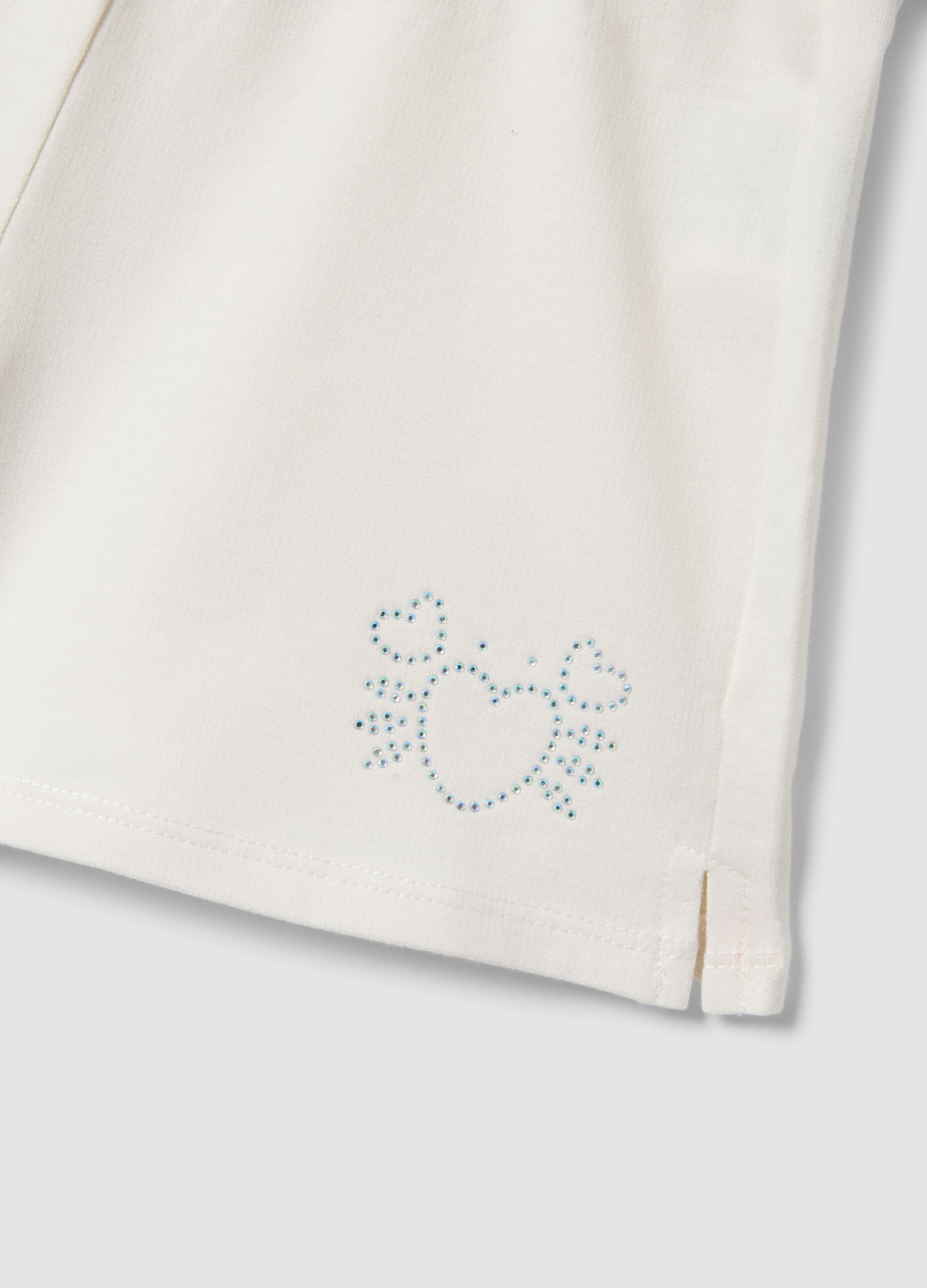 Girls&rsquo; white pure cotton shorts with elasticated waist