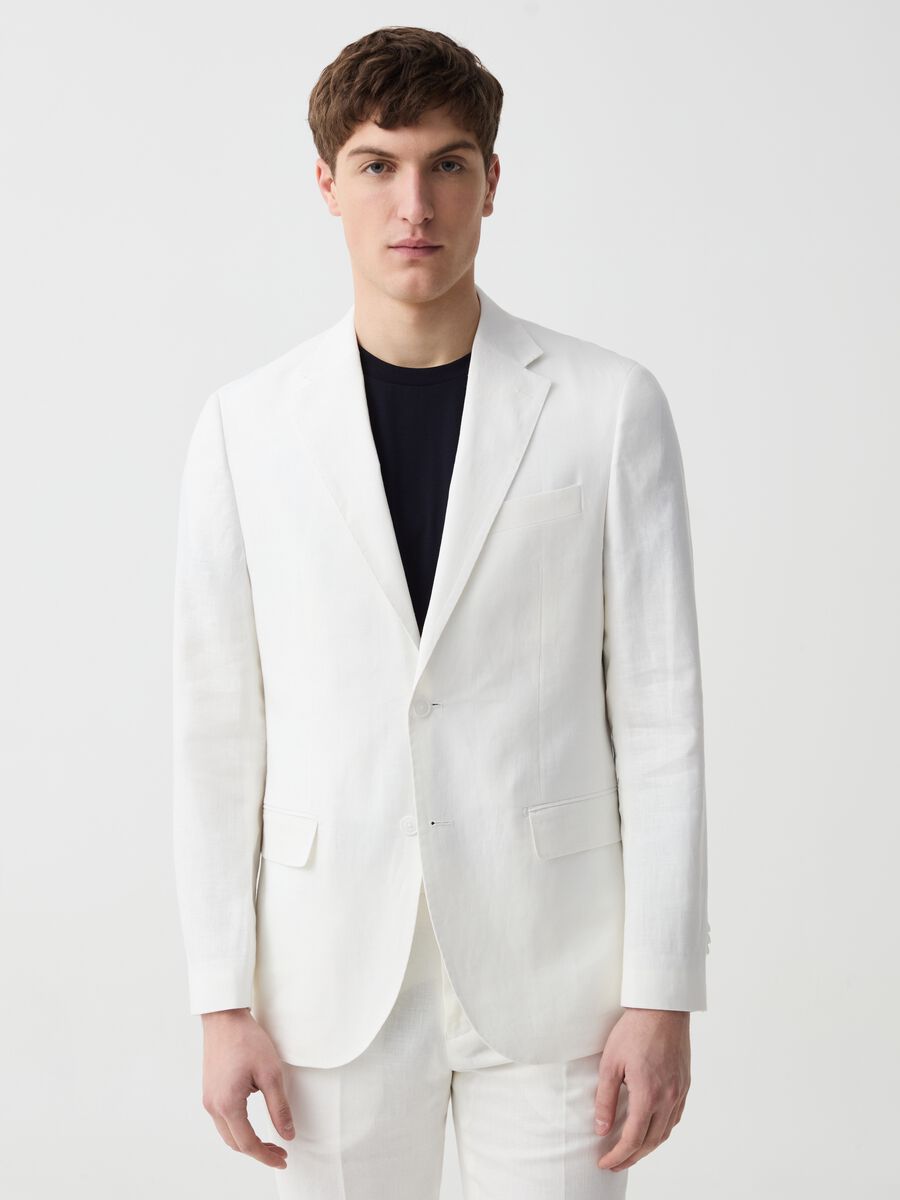 Slim-fit single-breasted blazer in solid colour linen_0