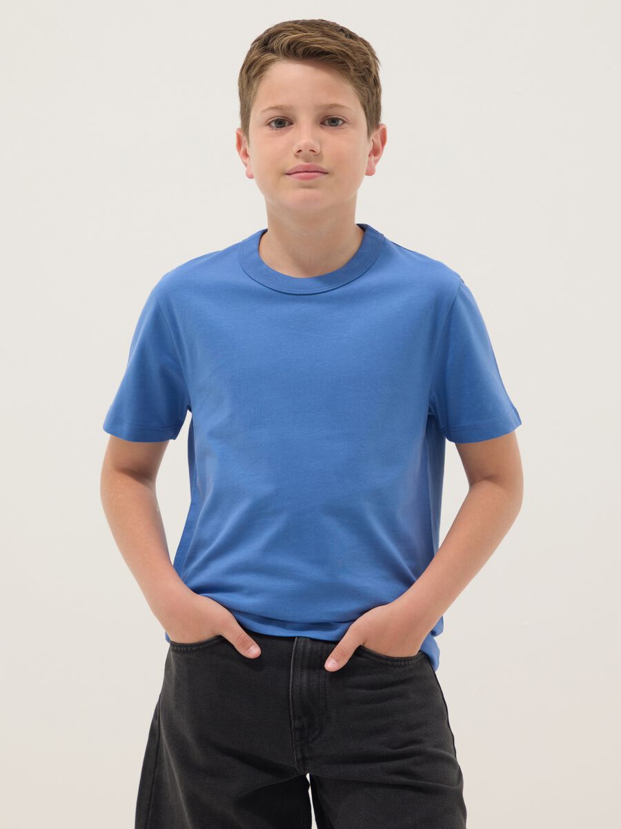 Blaues Jungen-T-Shirt aus reiner Baumwolle in Regular Fit_0