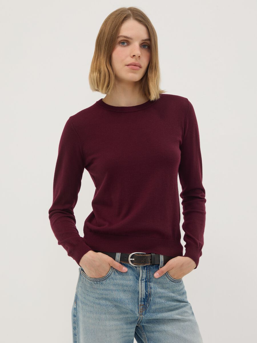 Burgunderroter Rundhalspullover aus Wollmix, Regular Fit_1