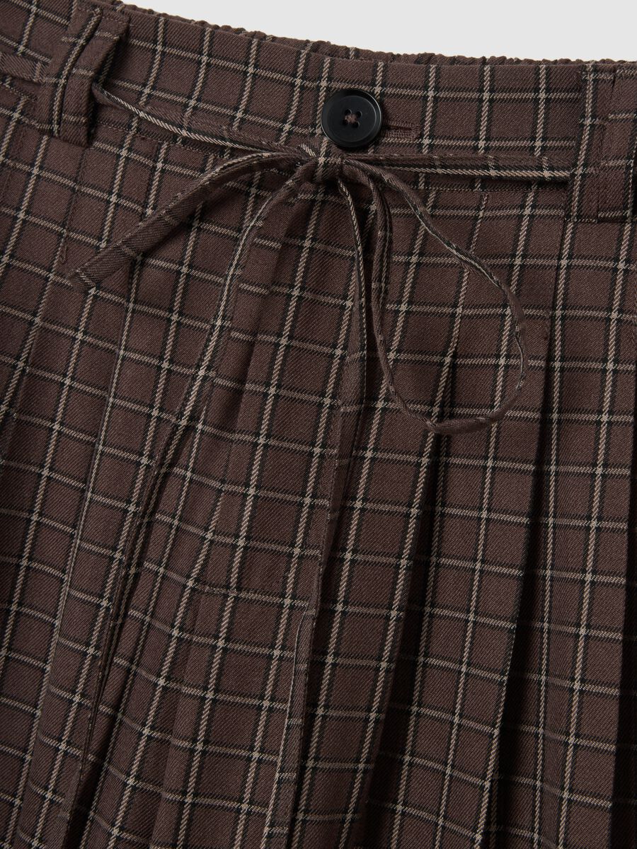 Wide Check Brown Trousers_5