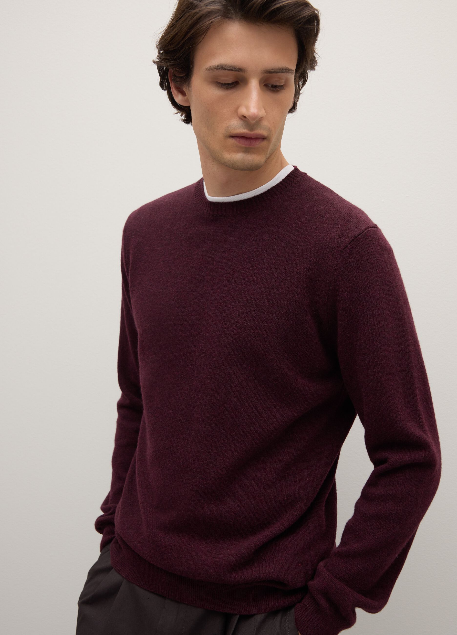 Purple crew neck pullover in pure lambswool regular fit