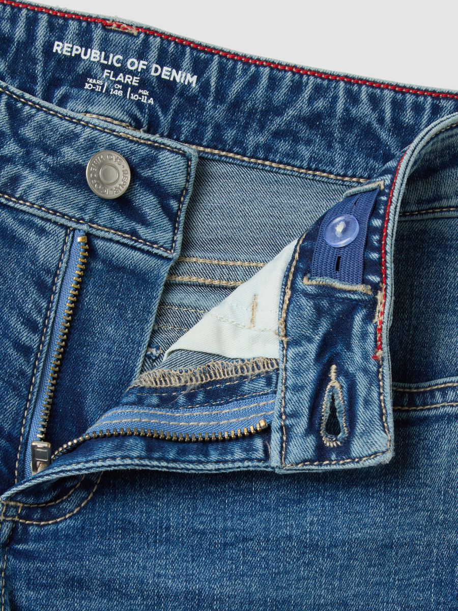Girls&rsquo; blue flared stretch-cotton jeans_4
