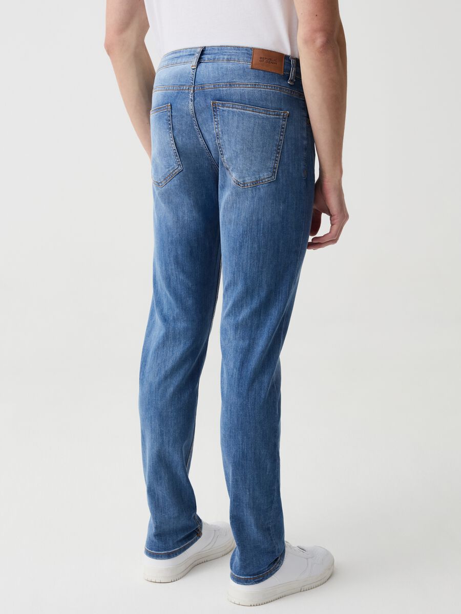 Faded, slim-fit stretch jeans_2