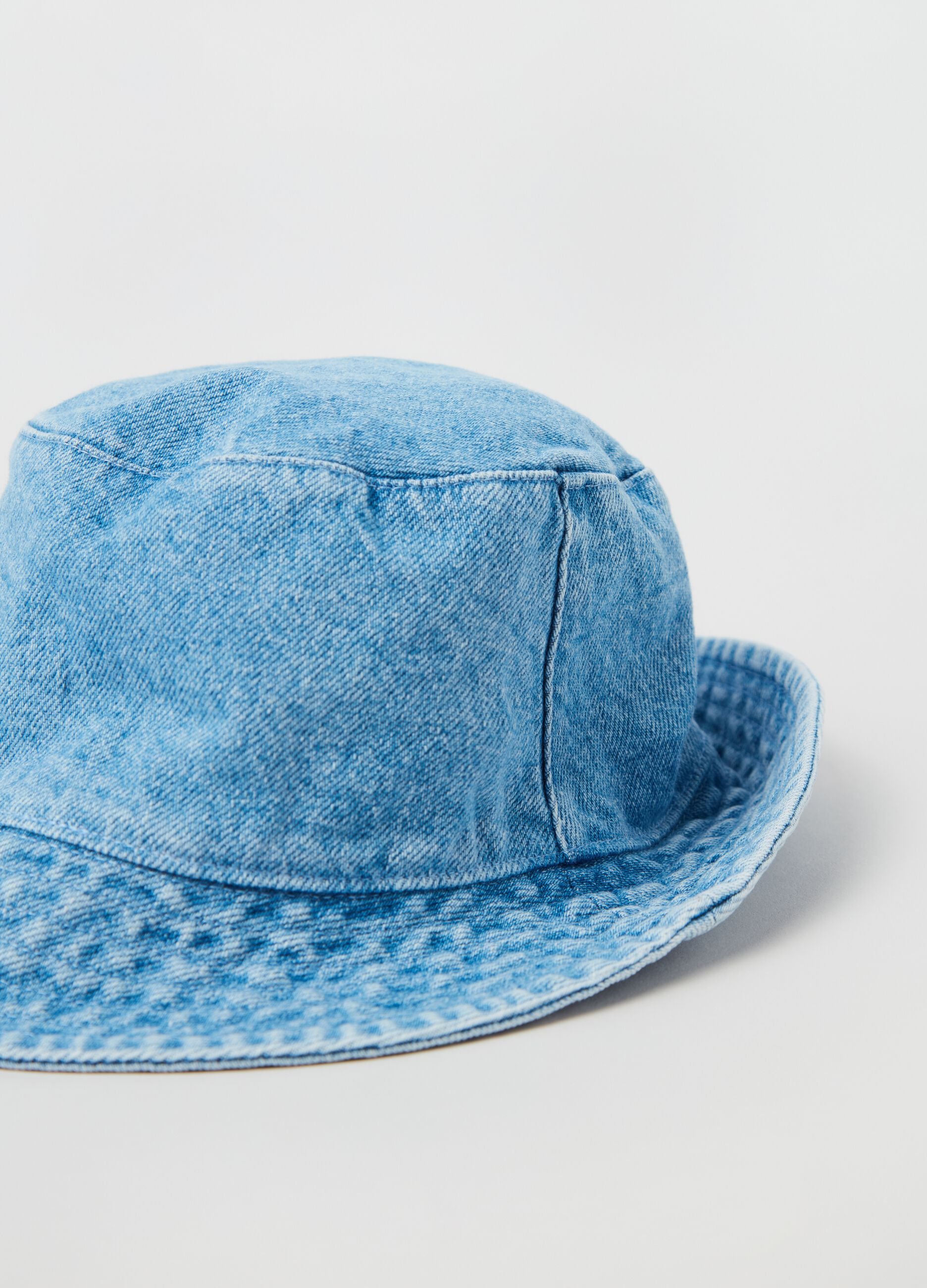 Sombrero de pescador de denim