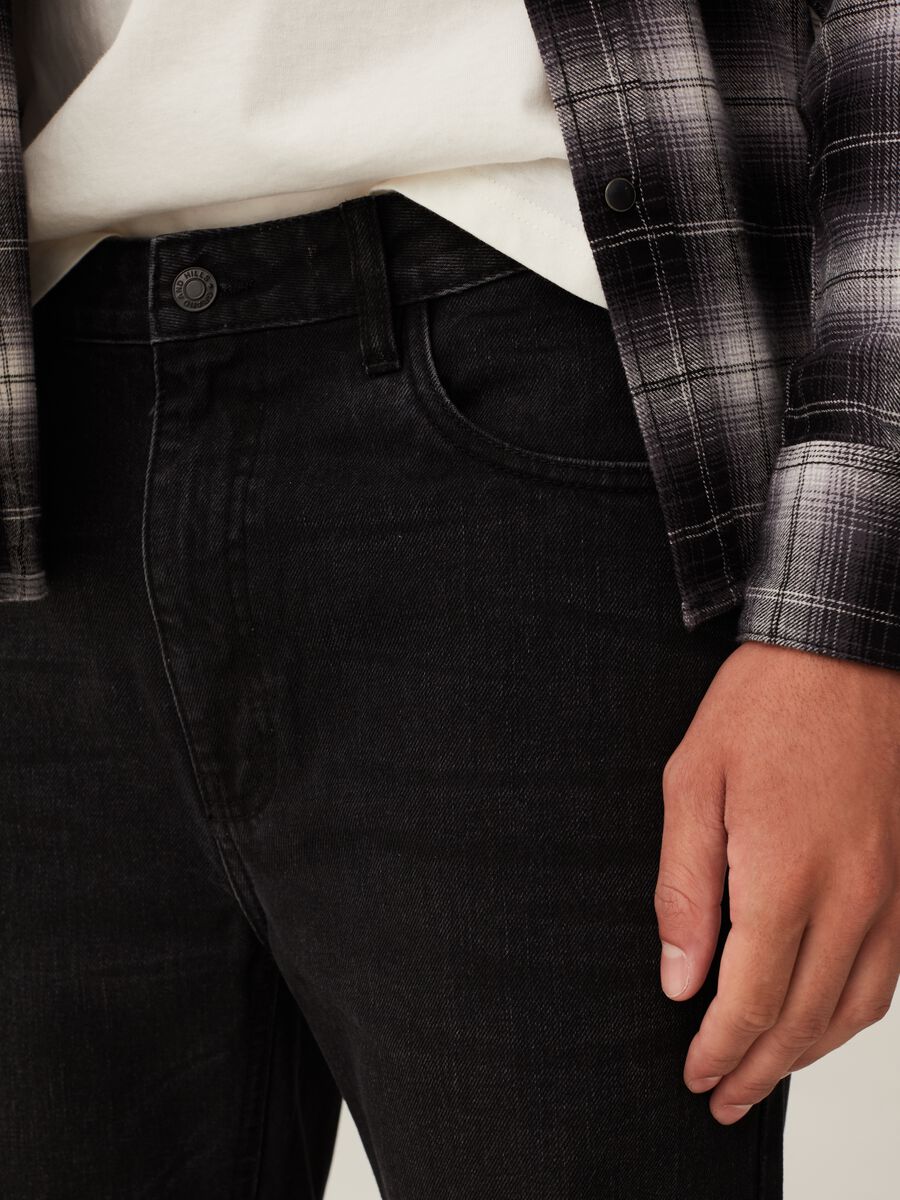 Five-pocket,straight-fit jeans_3