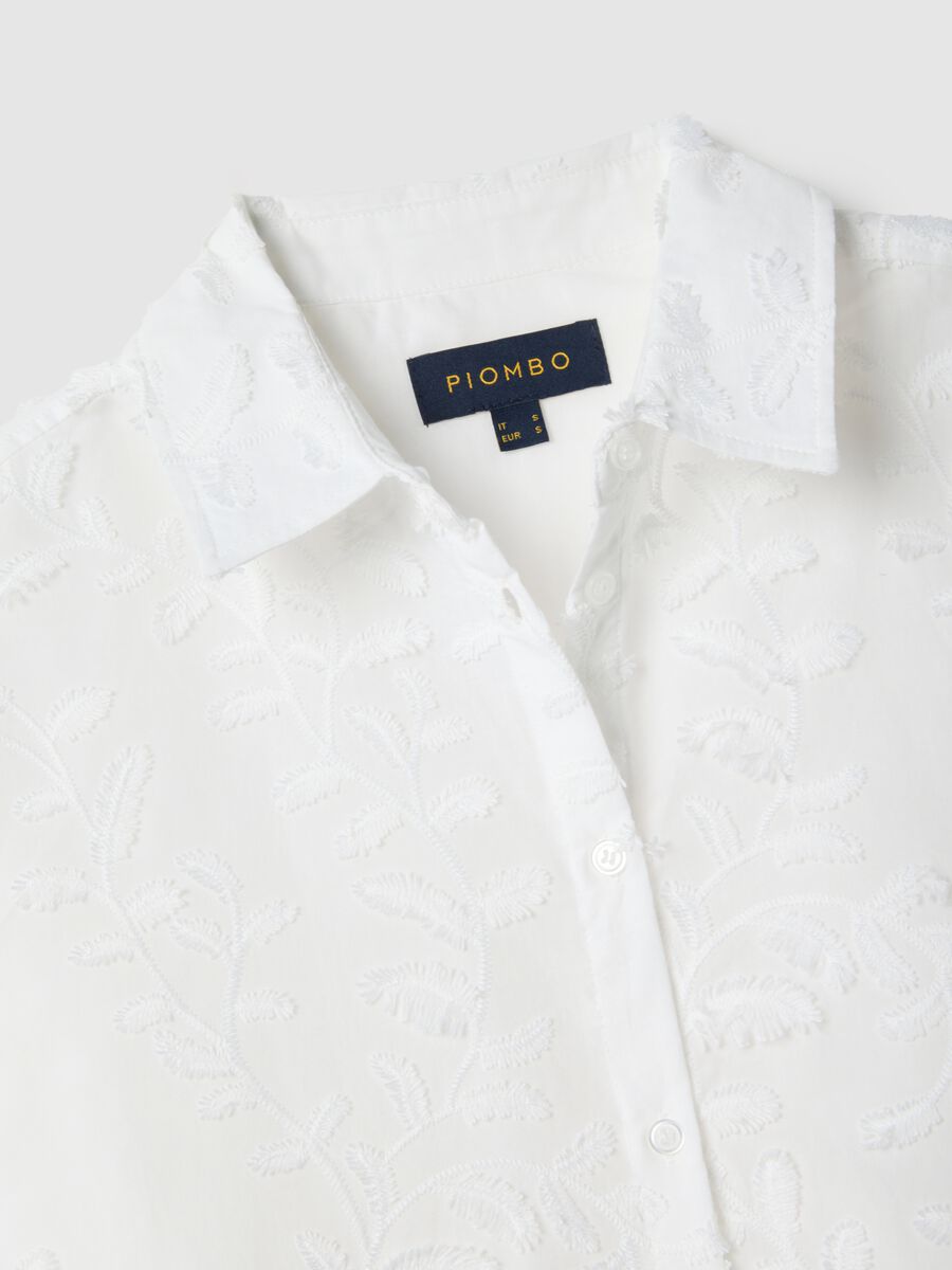 White oversized pure cotton shirt with floral embroidery_5
