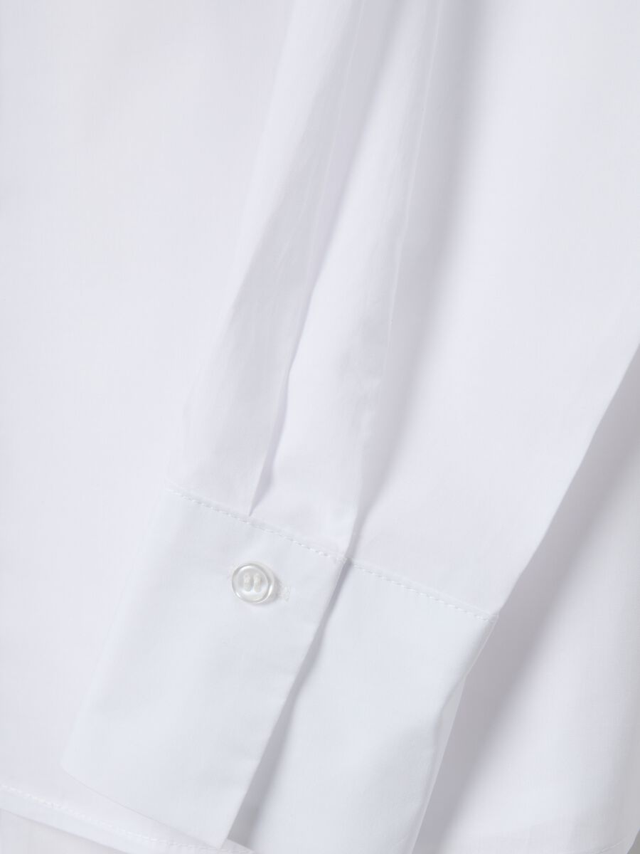 White pure cotton regular fit shirt with classic collar and buttons_5