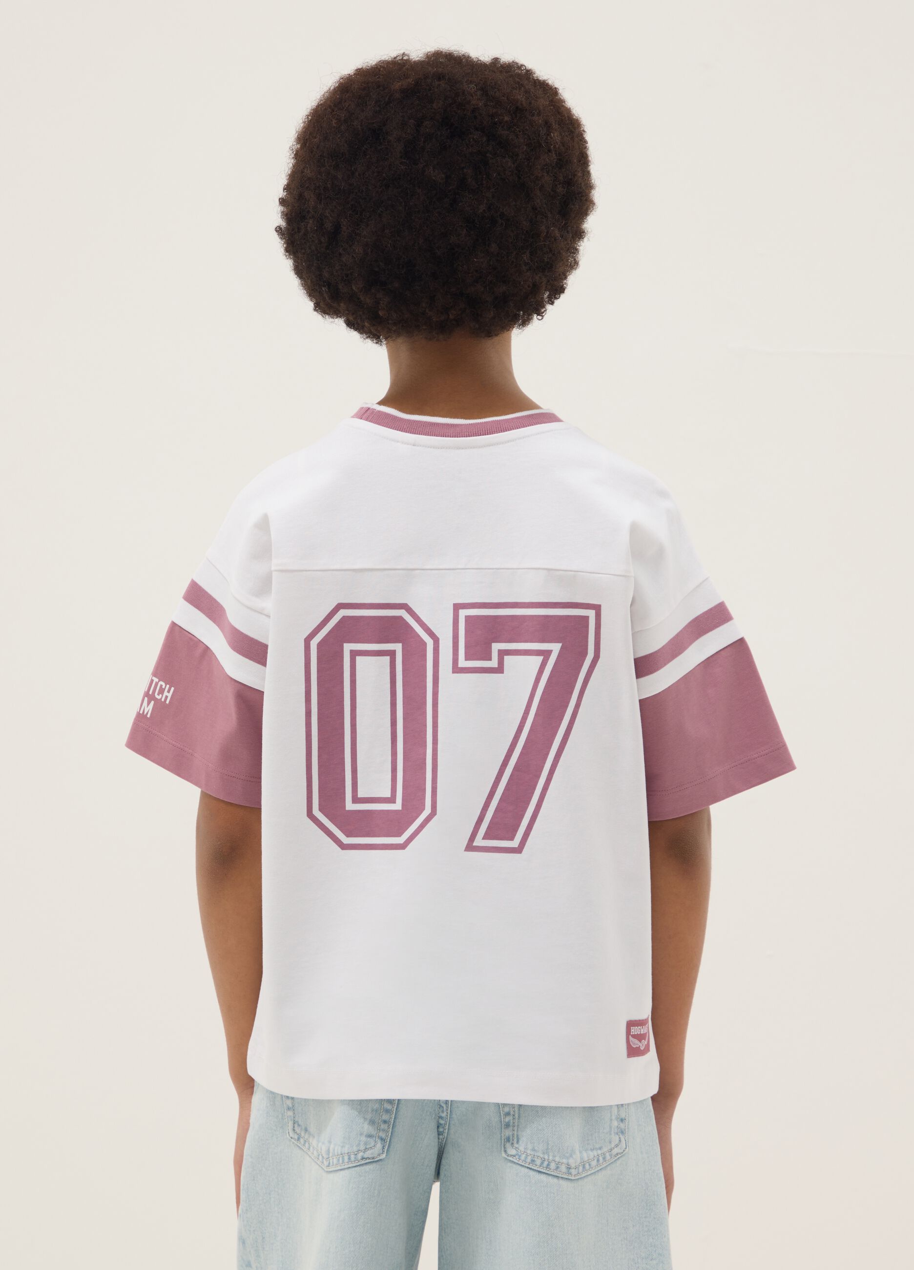 White pure cotton T-shirt with print and short sleeves