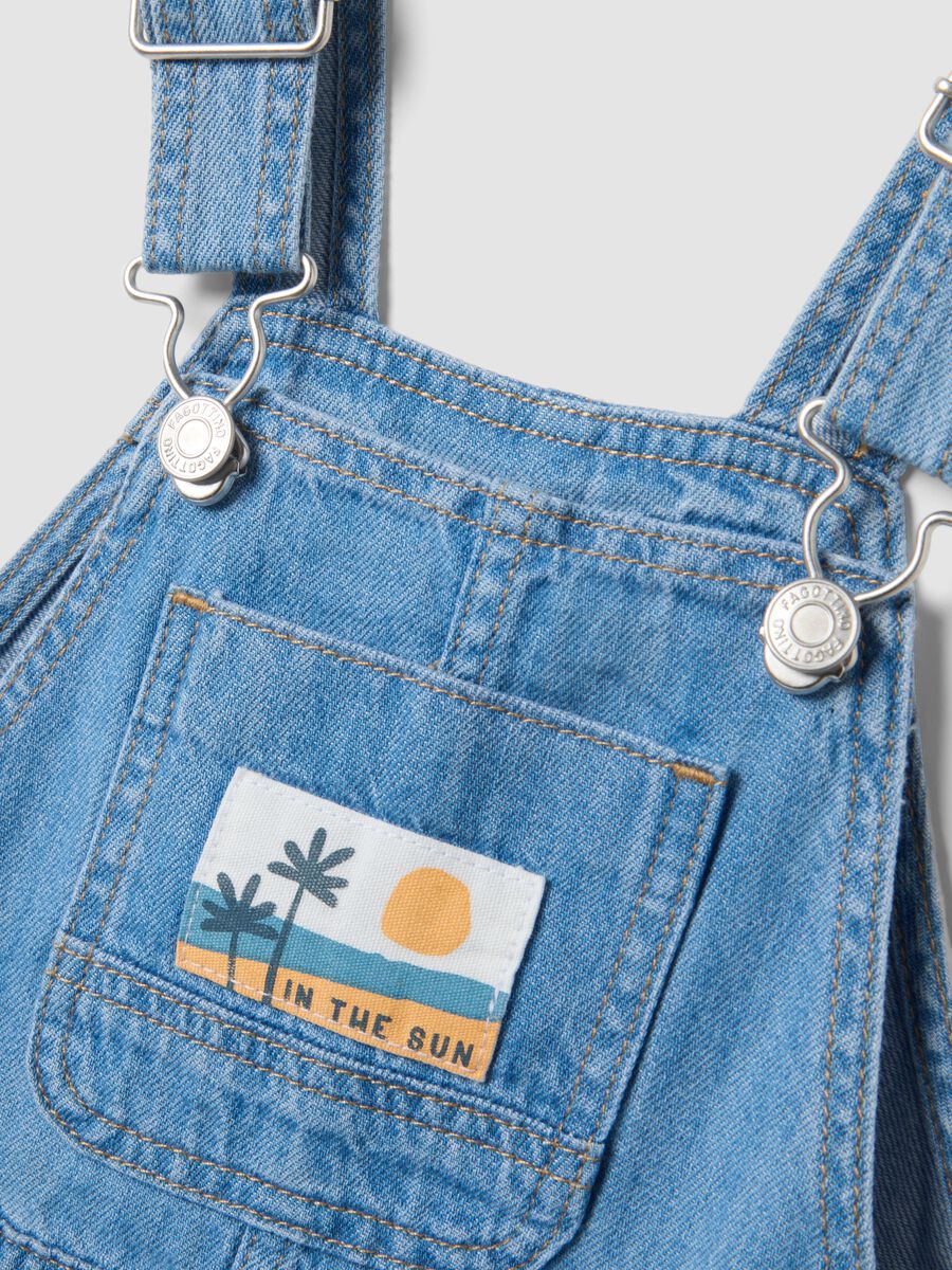 Jardineiras de ganga azul em puro algod&atilde;o para beb&eacute;, ajuste regular_3