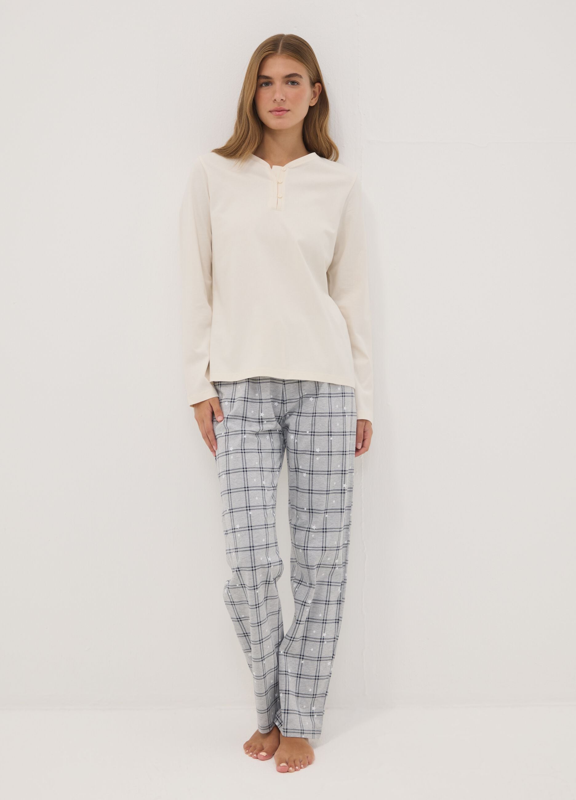 Pigiama beige in puro cotone organico con girocollo