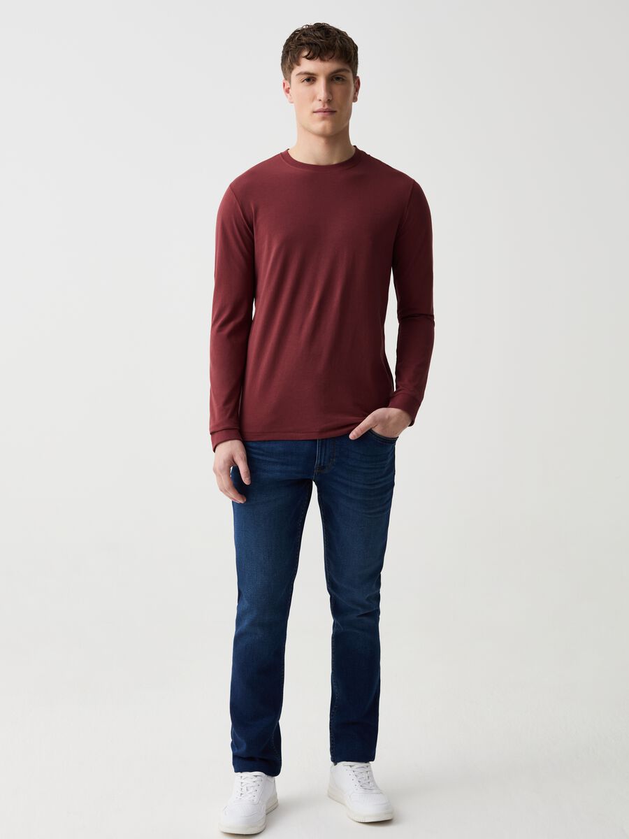 Long-sleeved T-shirt with round neck_0