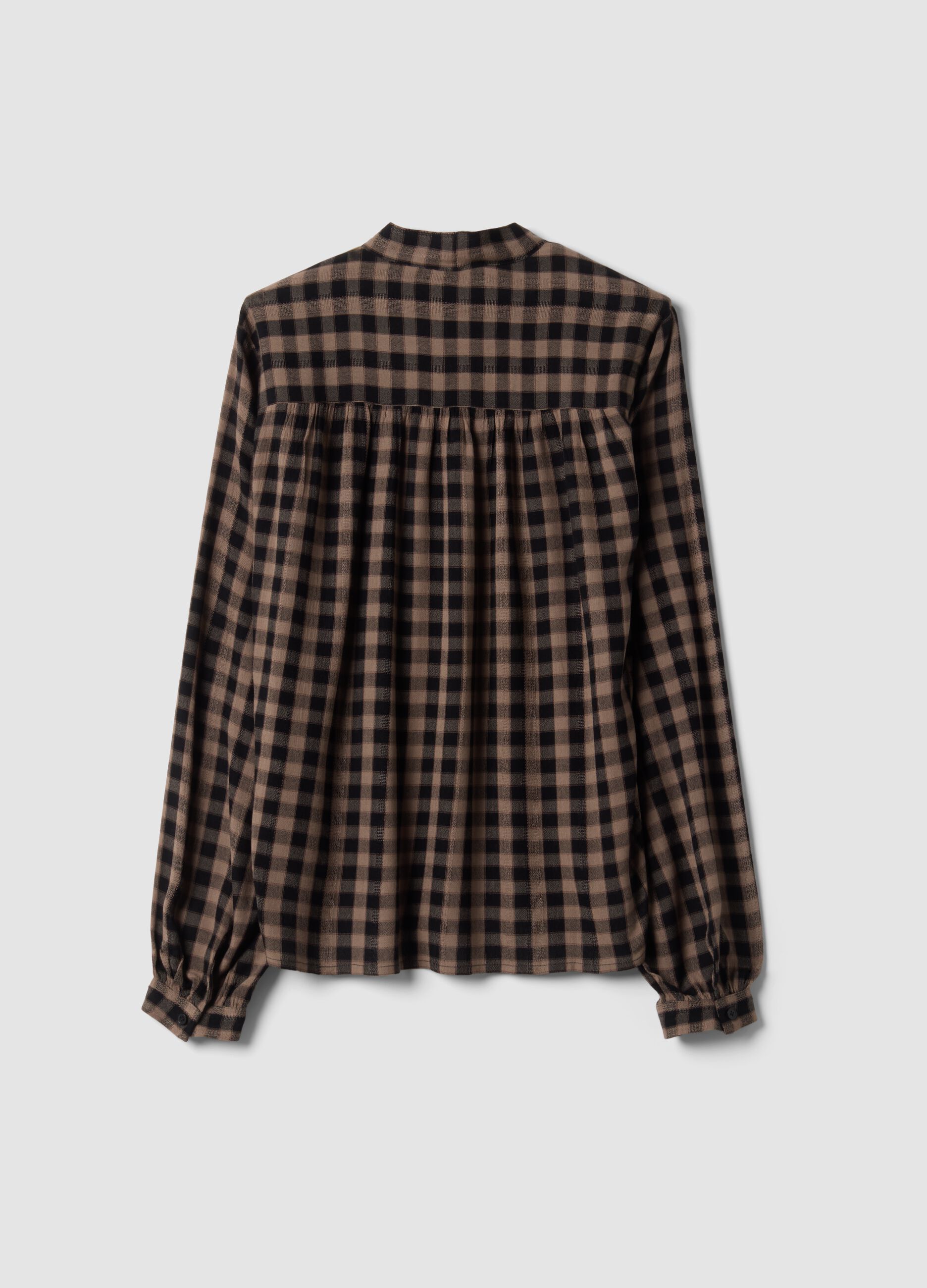 Camicia marrone a quadri in pura viscosa con fiocco