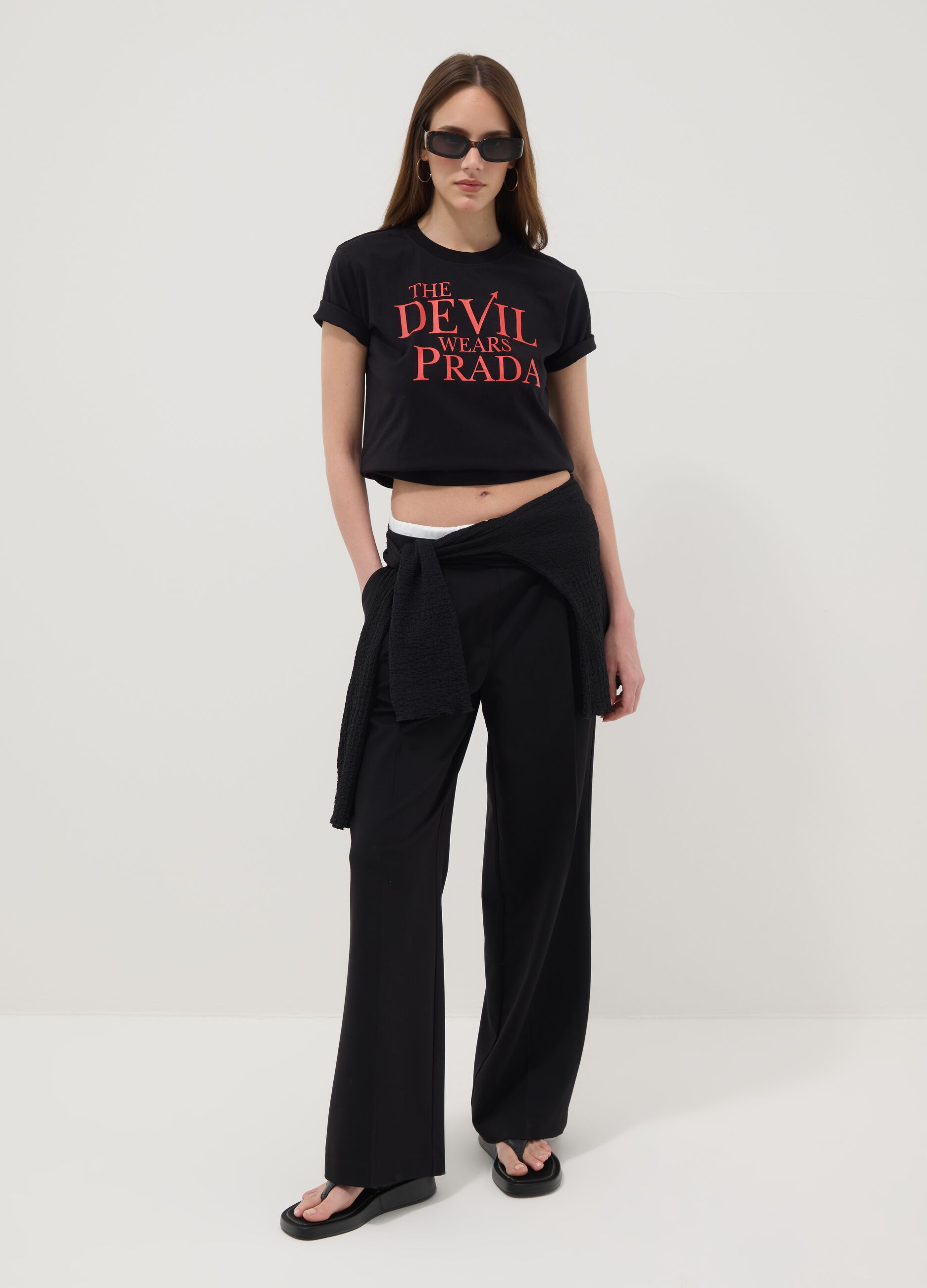 Schwarzes T-Shirt aus reiner Baumwolle in Regular Fit mit Druck